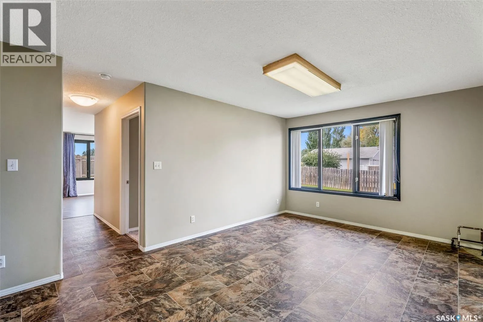 14 Poplar DRIVE