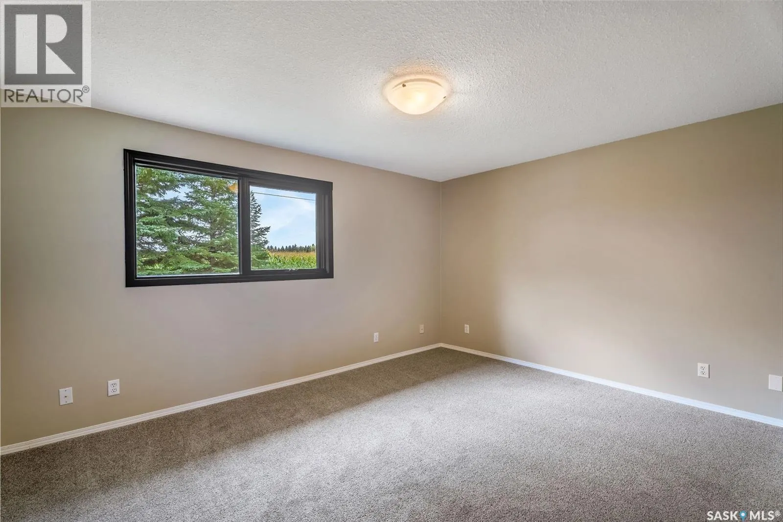 14 Poplar DRIVE