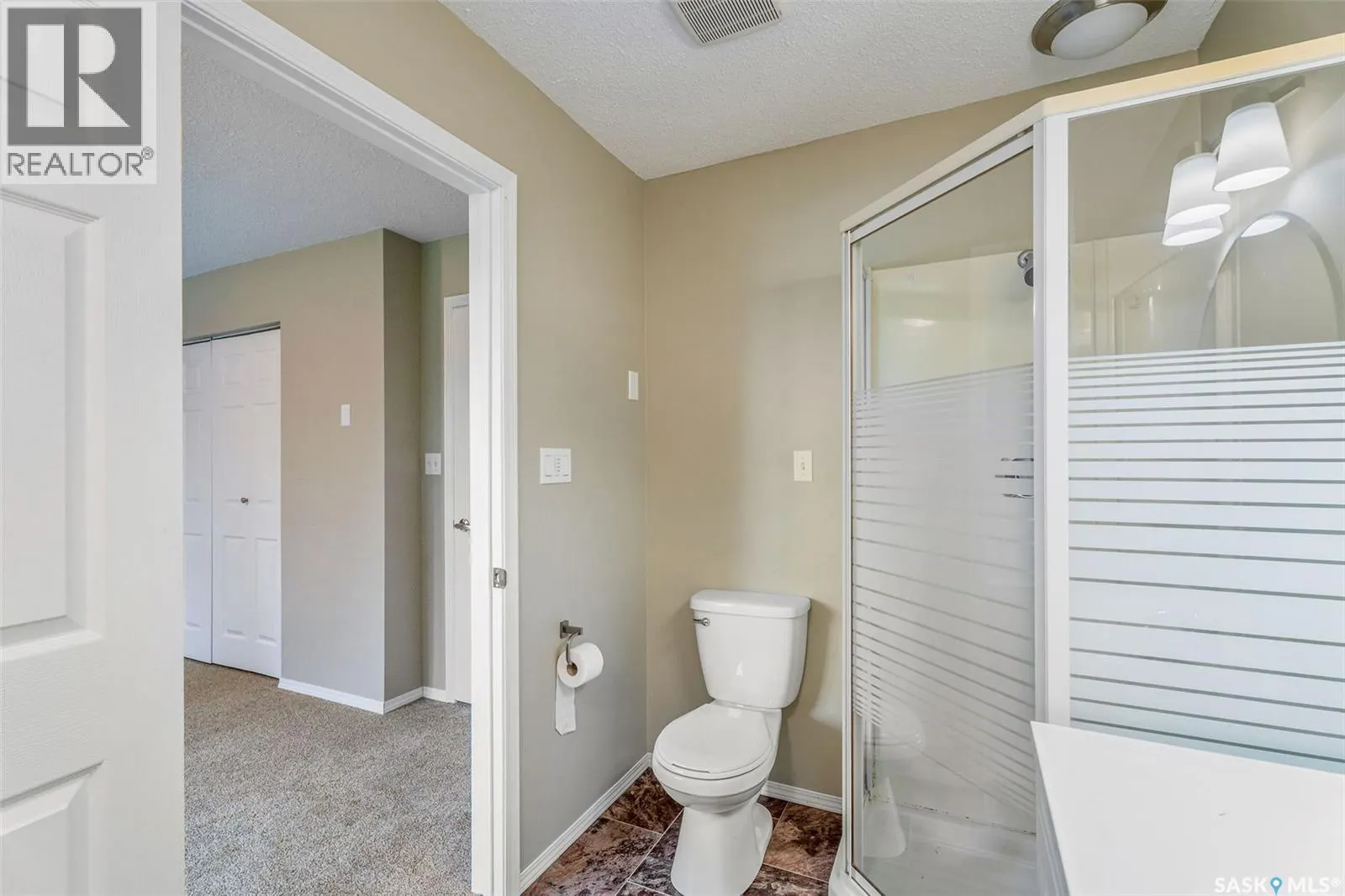 14 Poplar DRIVE