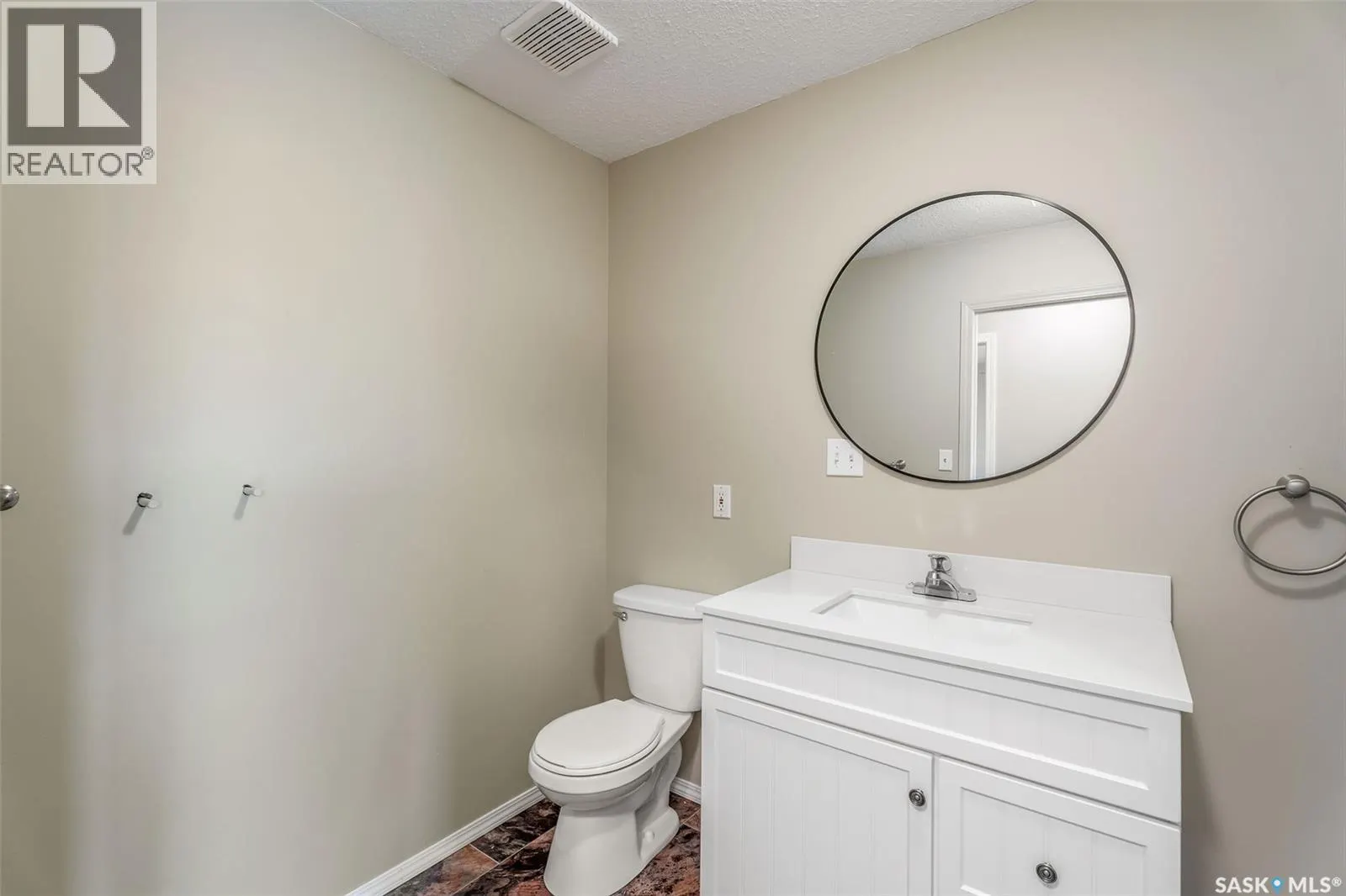14 Poplar DRIVE