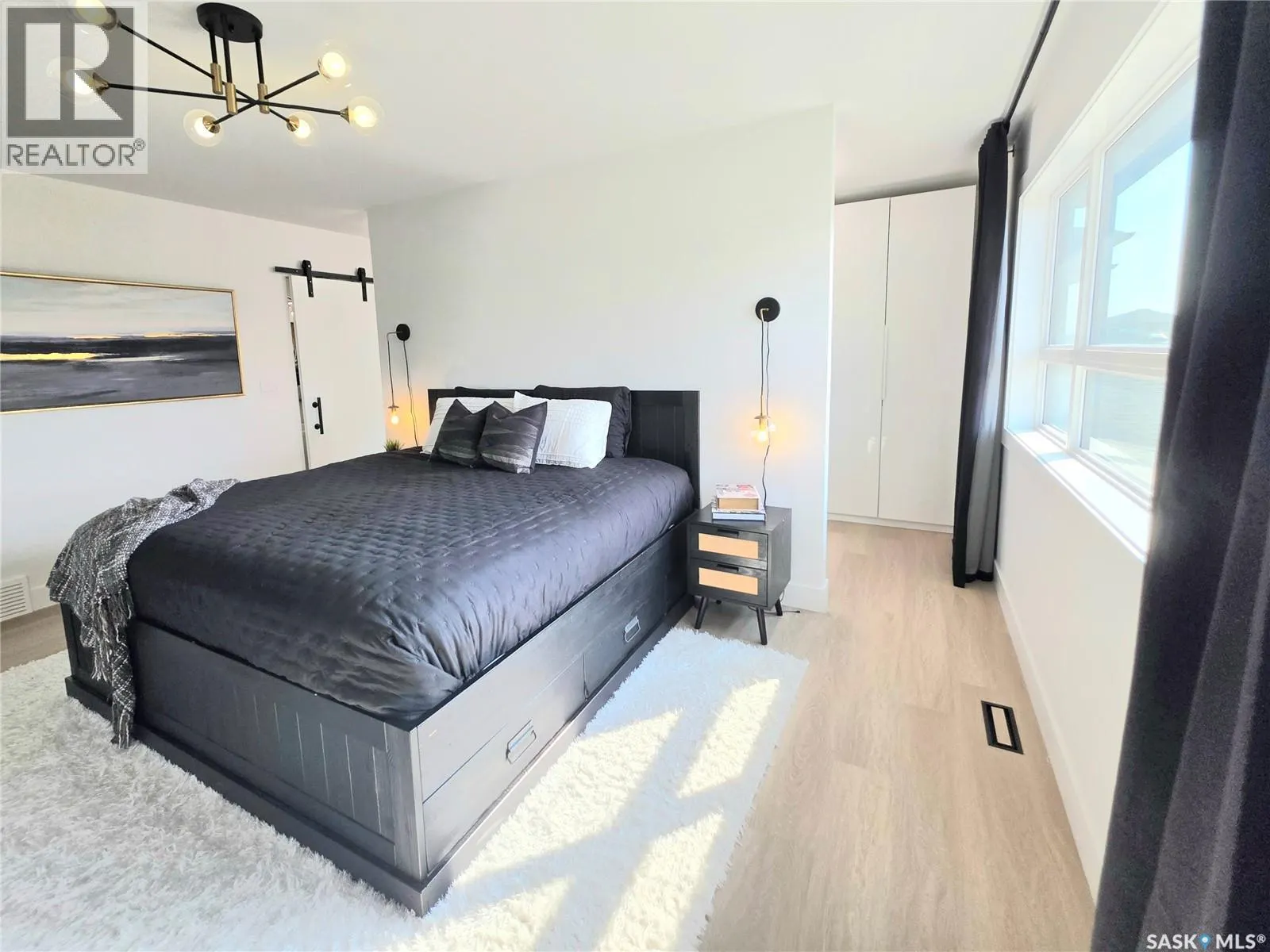 443 Woolf BEND