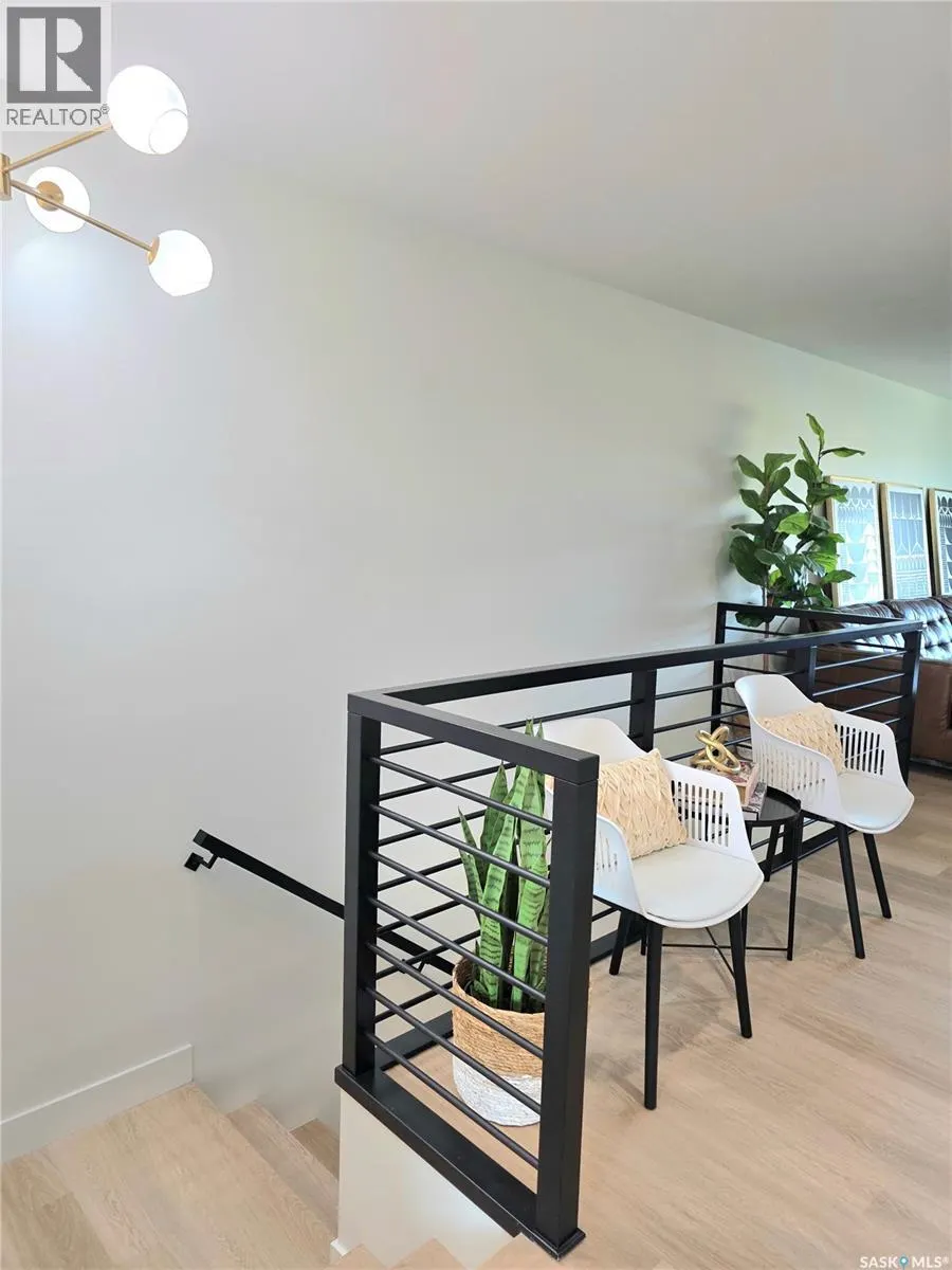 443 Woolf BEND