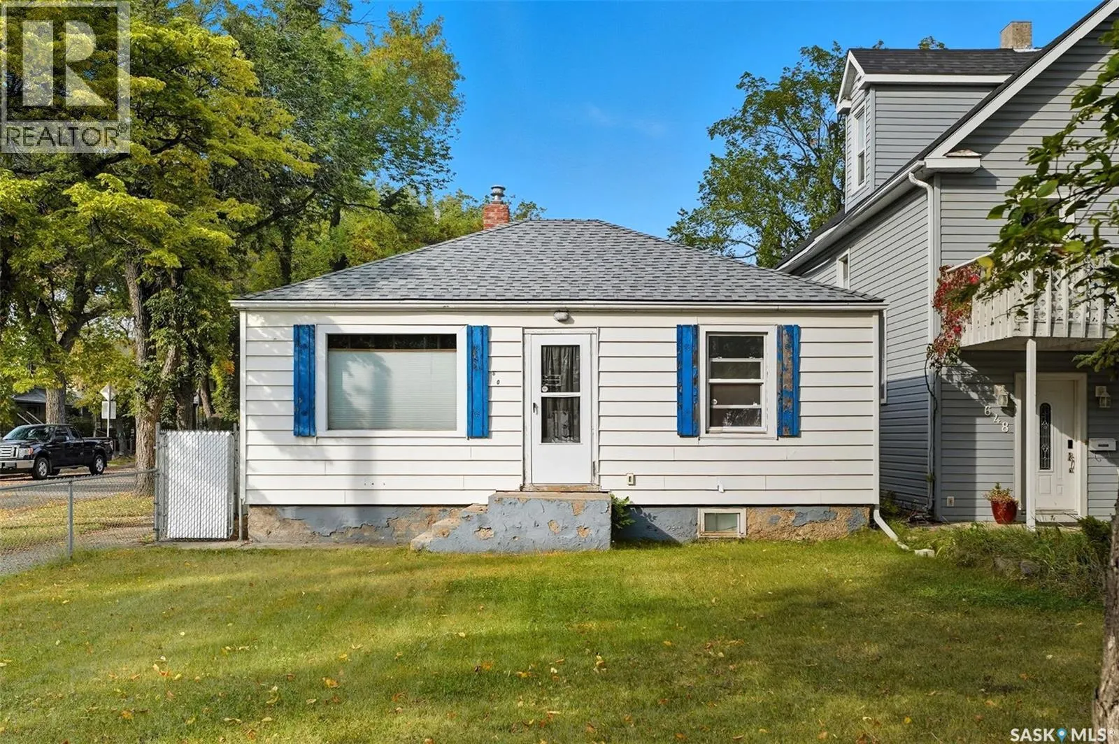 650 Spadina CRESCENT W