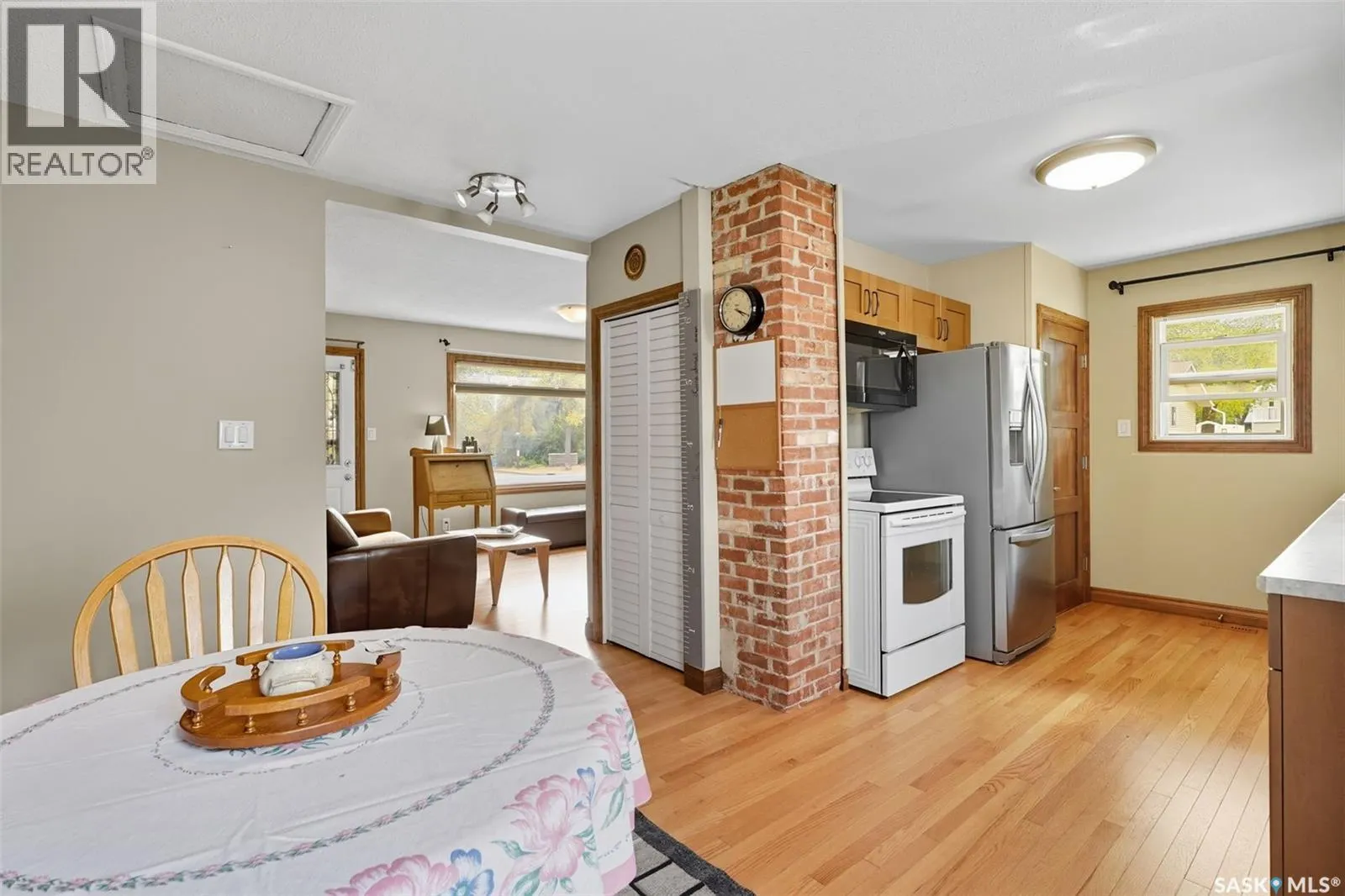 650 Spadina CRESCENT W