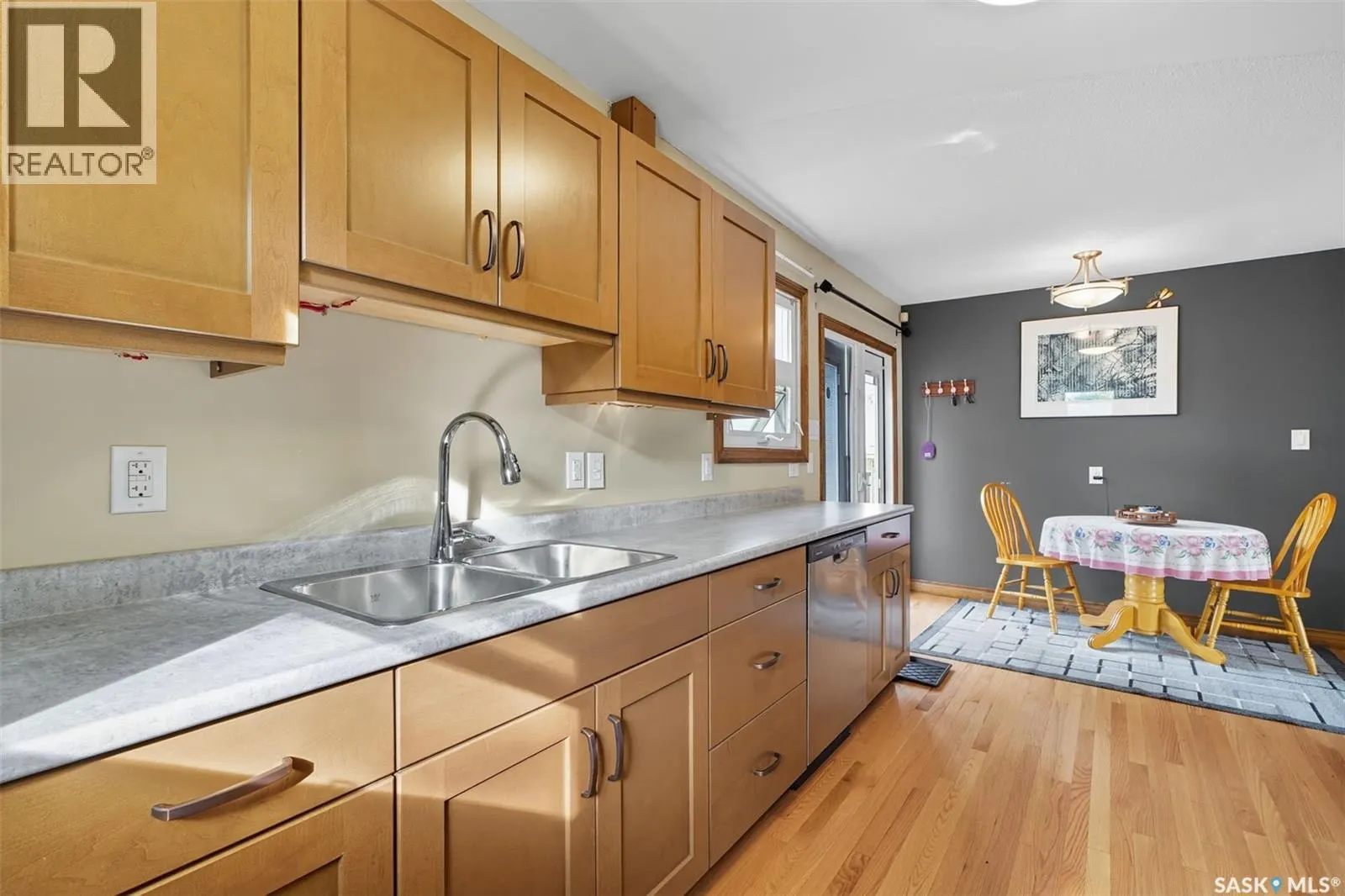 650 Spadina CRESCENT W