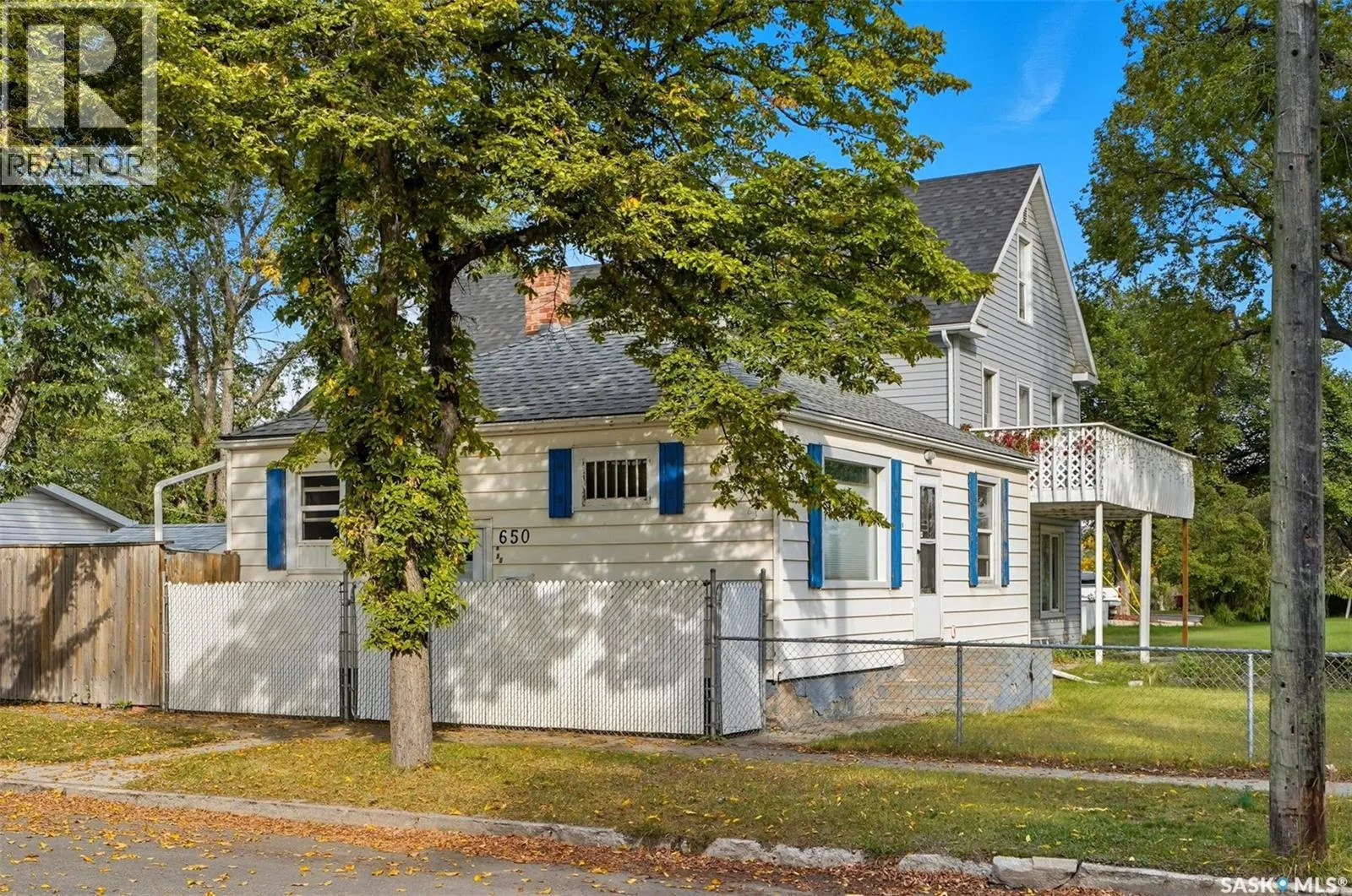 650 Spadina CRESCENT W
