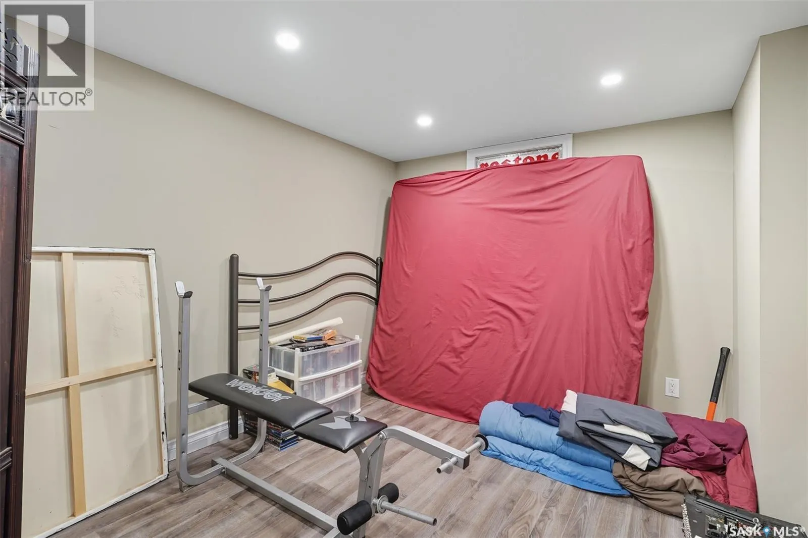 650 Spadina CRESCENT W