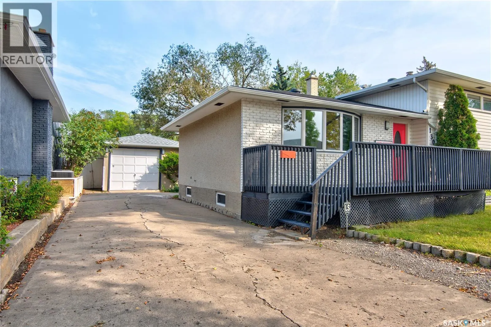 130 Walden CRESCENT
