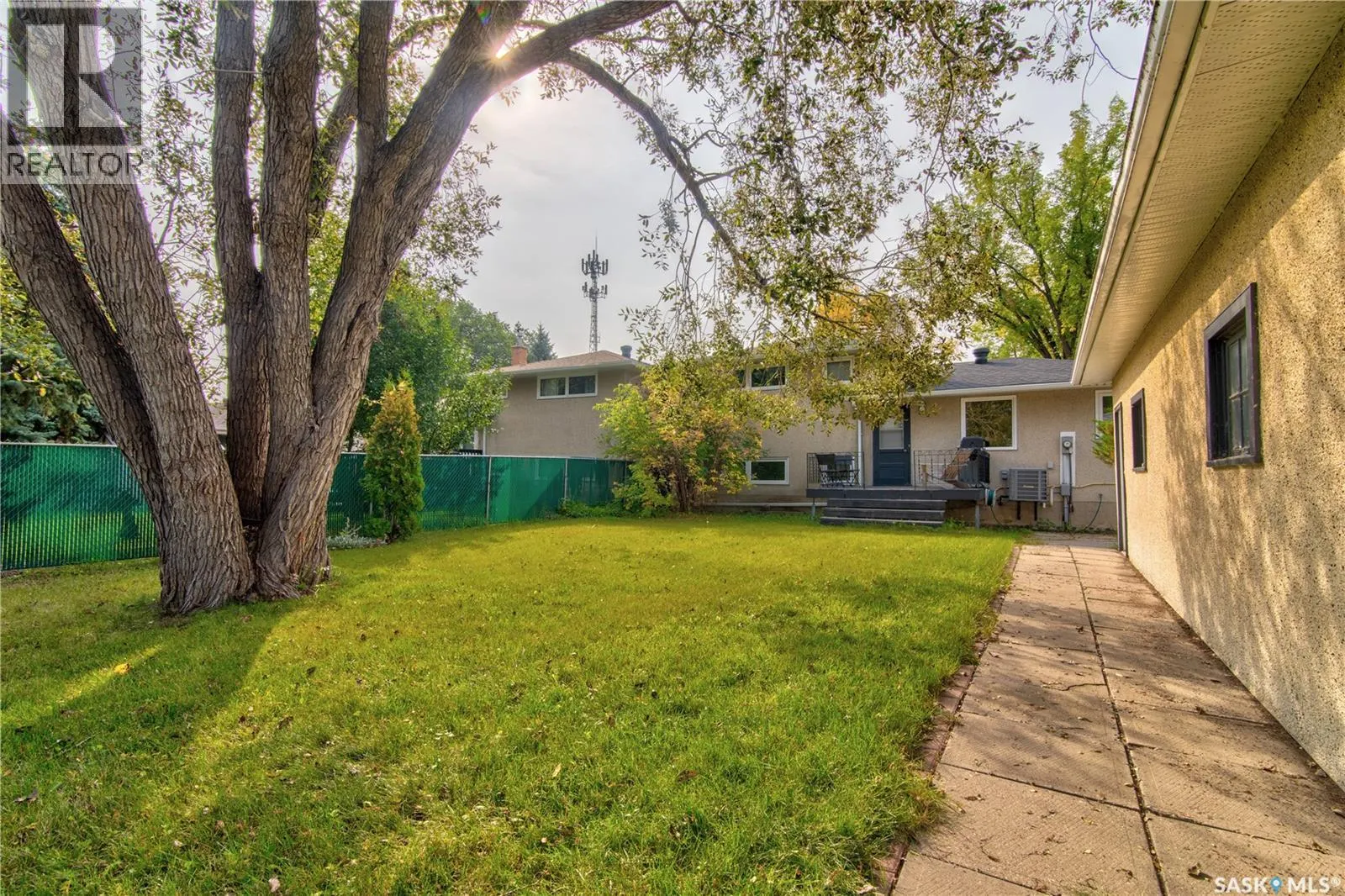 130 Walden CRESCENT
