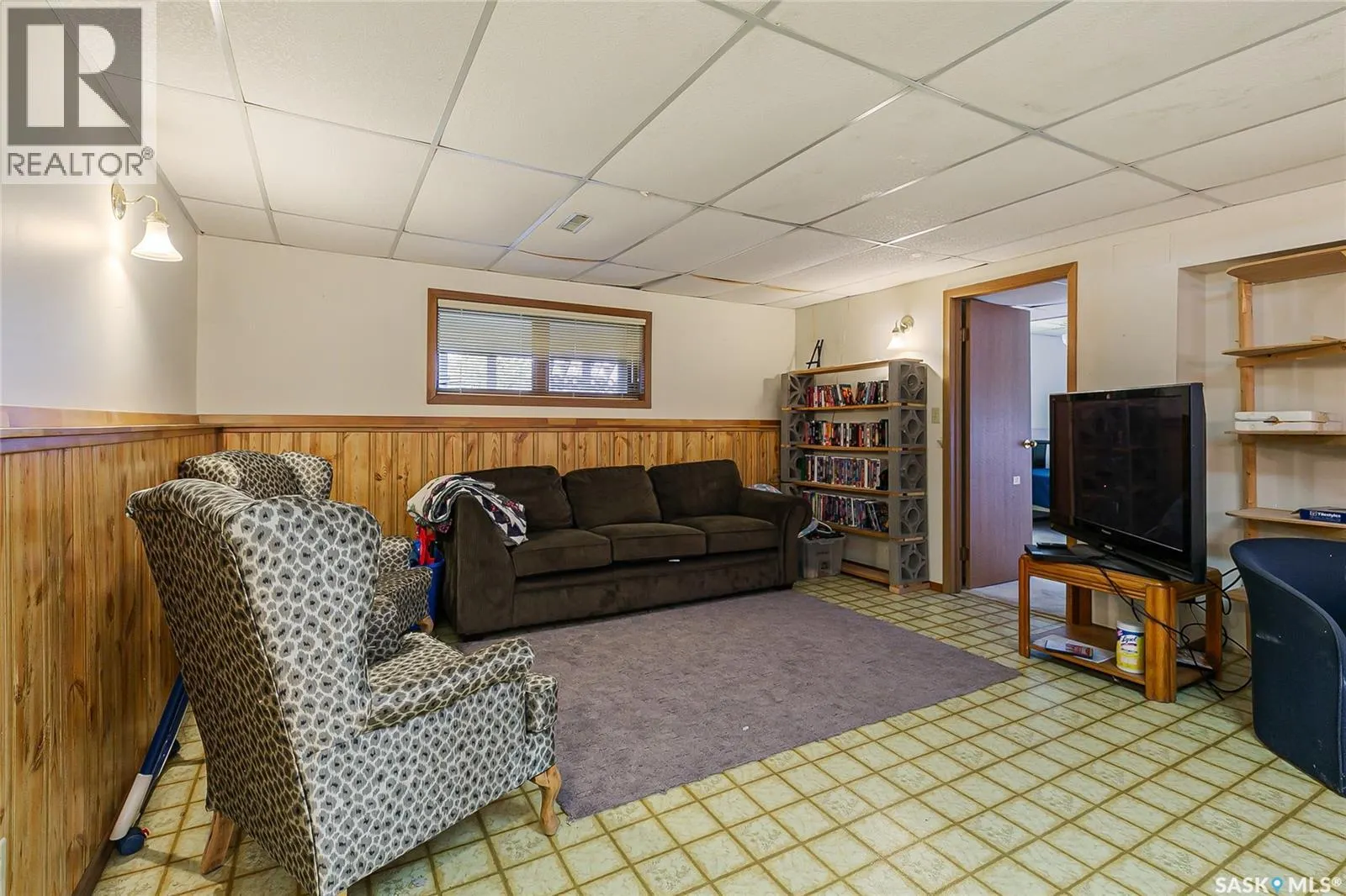 156 Lakeview DRIVE