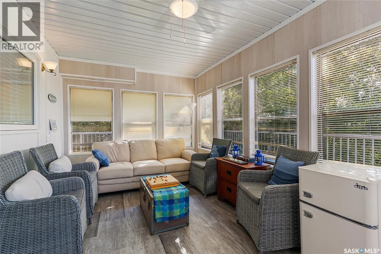 156 Lakeview DRIVE