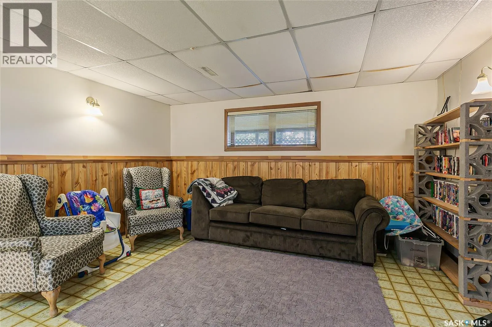156 Lakeview DRIVE