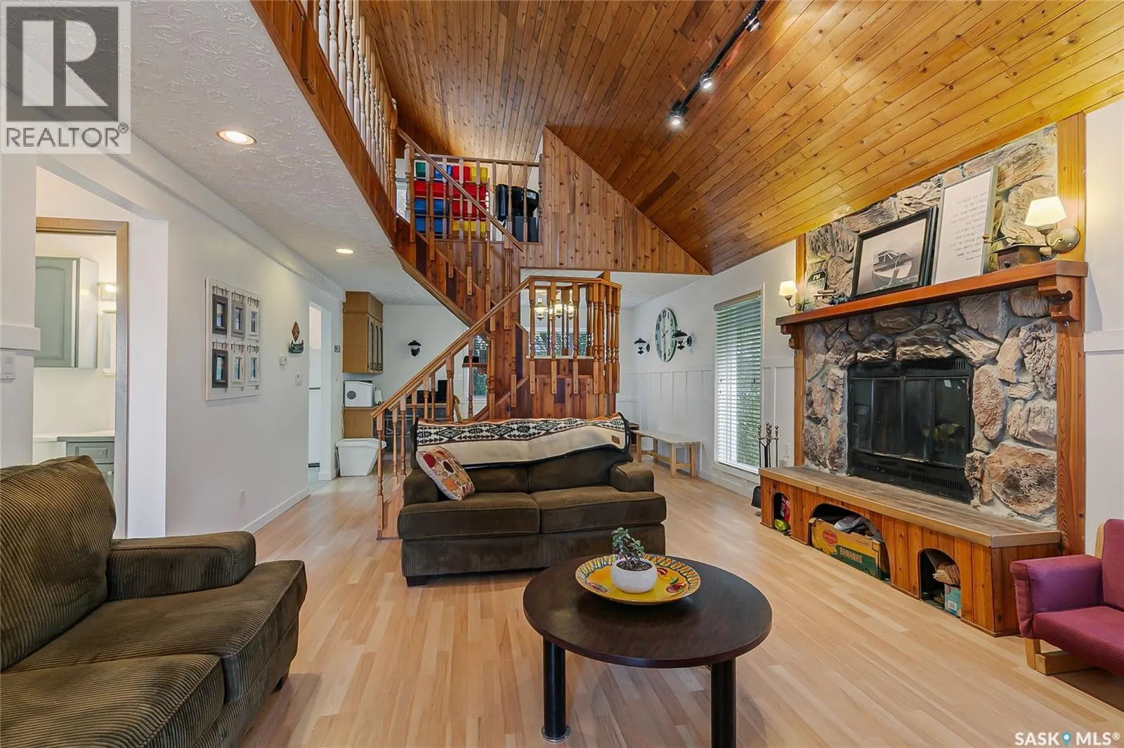 156 Lakeview DRIVE