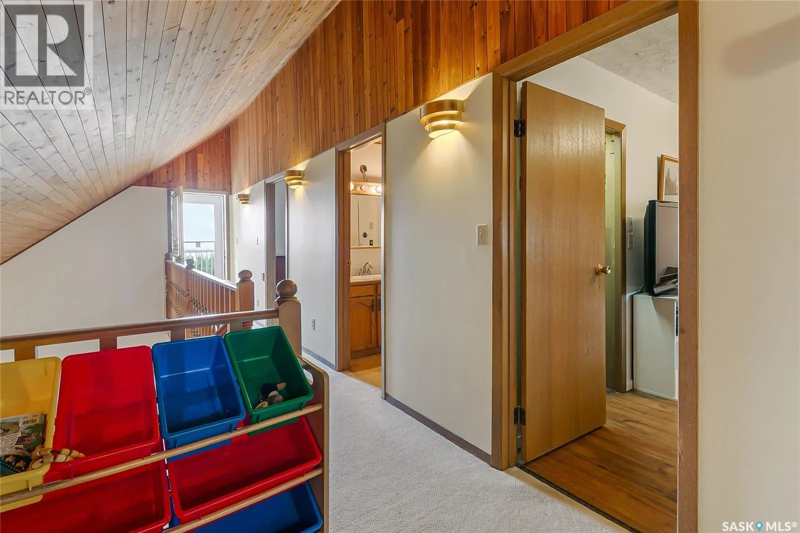 156 Lakeview DRIVE