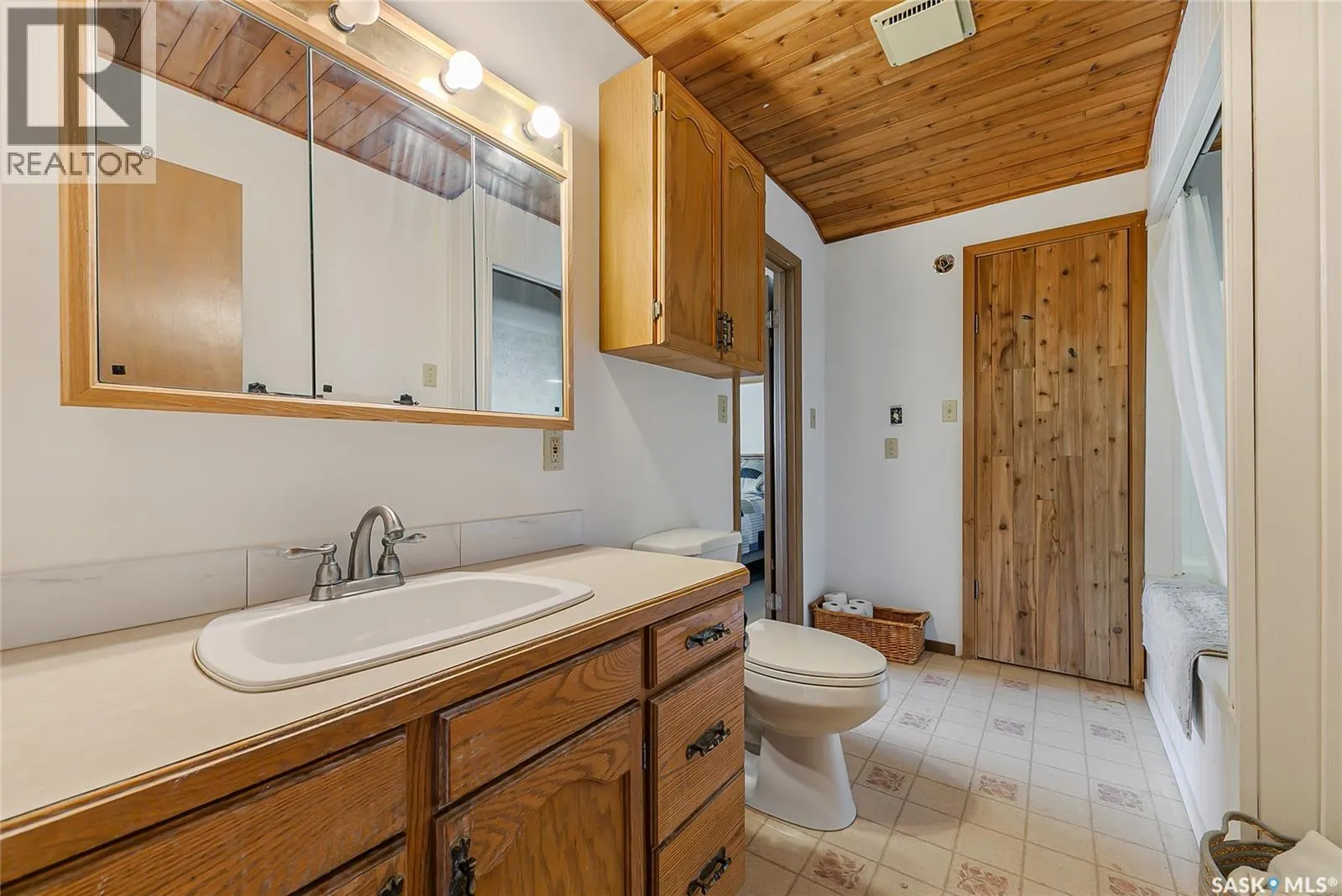 156 Lakeview DRIVE