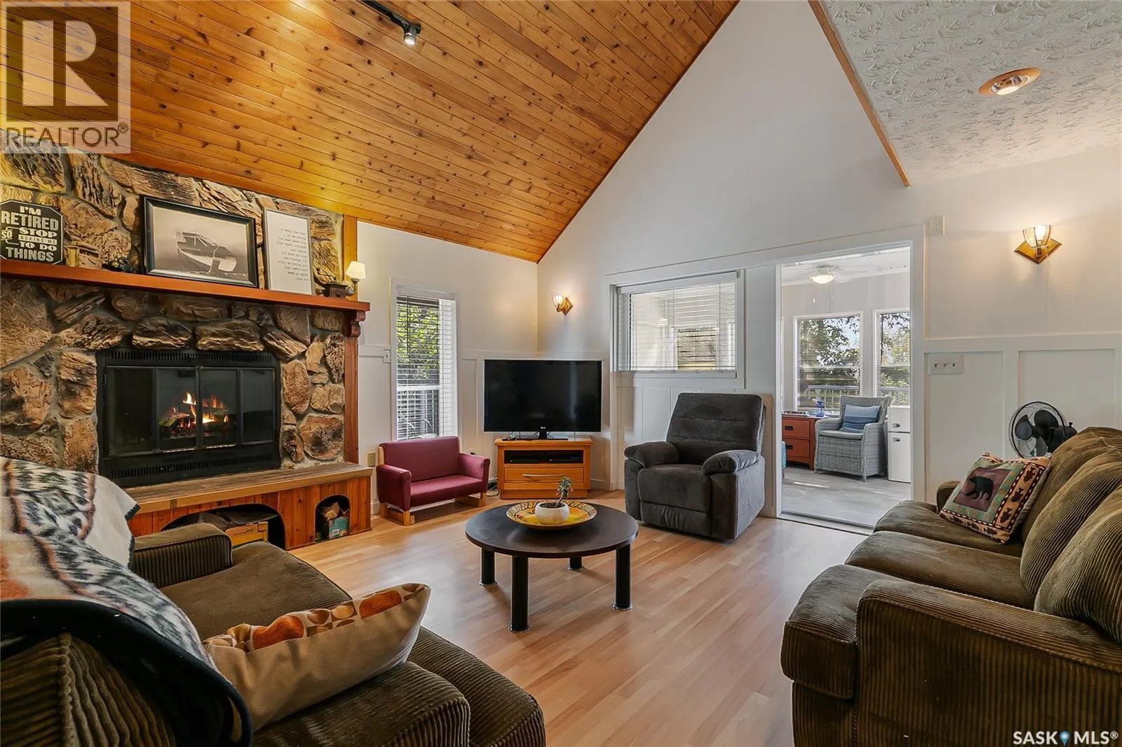 156 Lakeview DRIVE