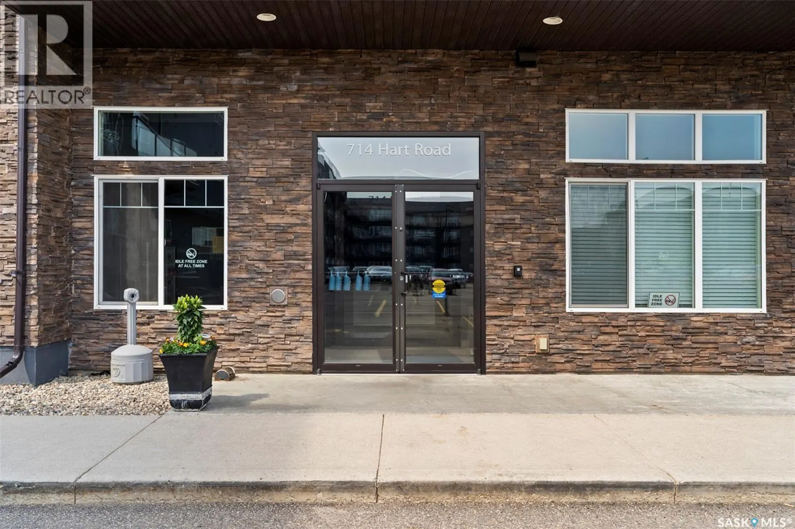 310 714 Hart ROAD