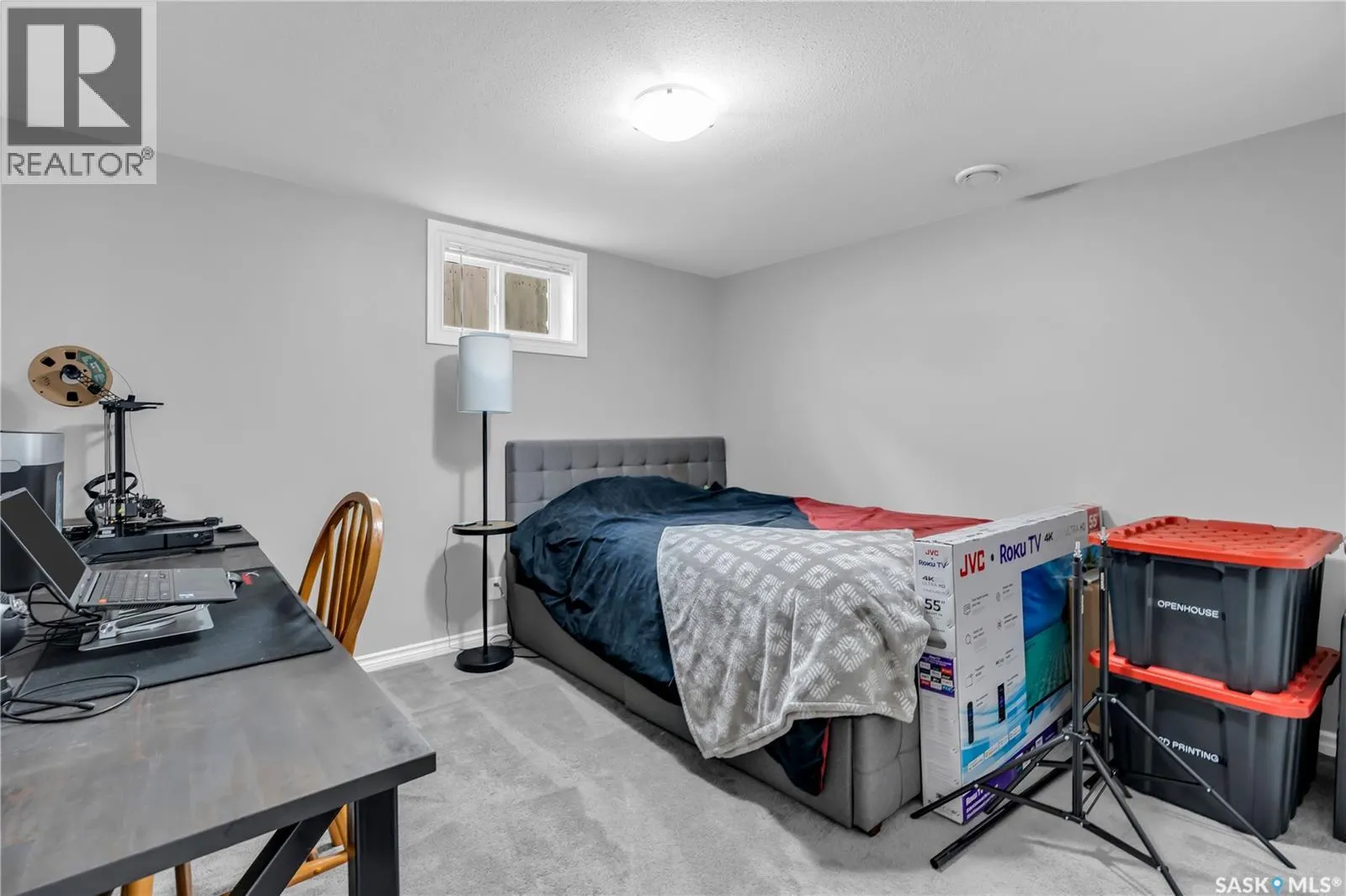 1035 Hall STREET W