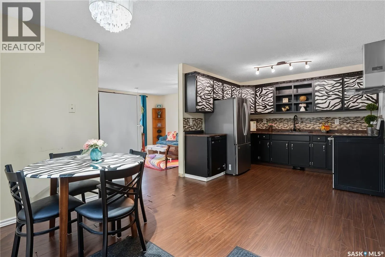 18 Lawrie BAY