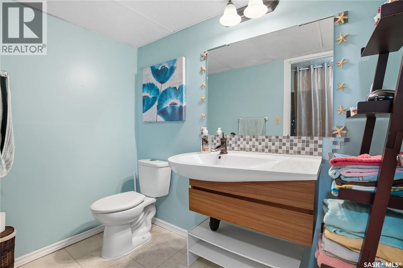 18 Lawrie BAY