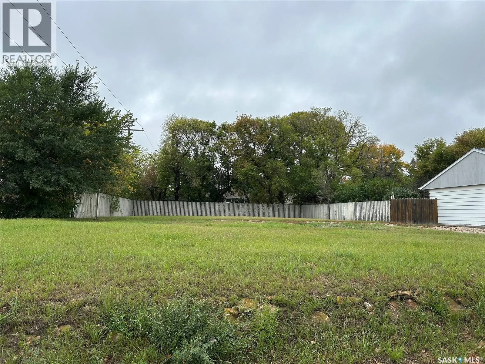 1011 Hillcrest DRIVE