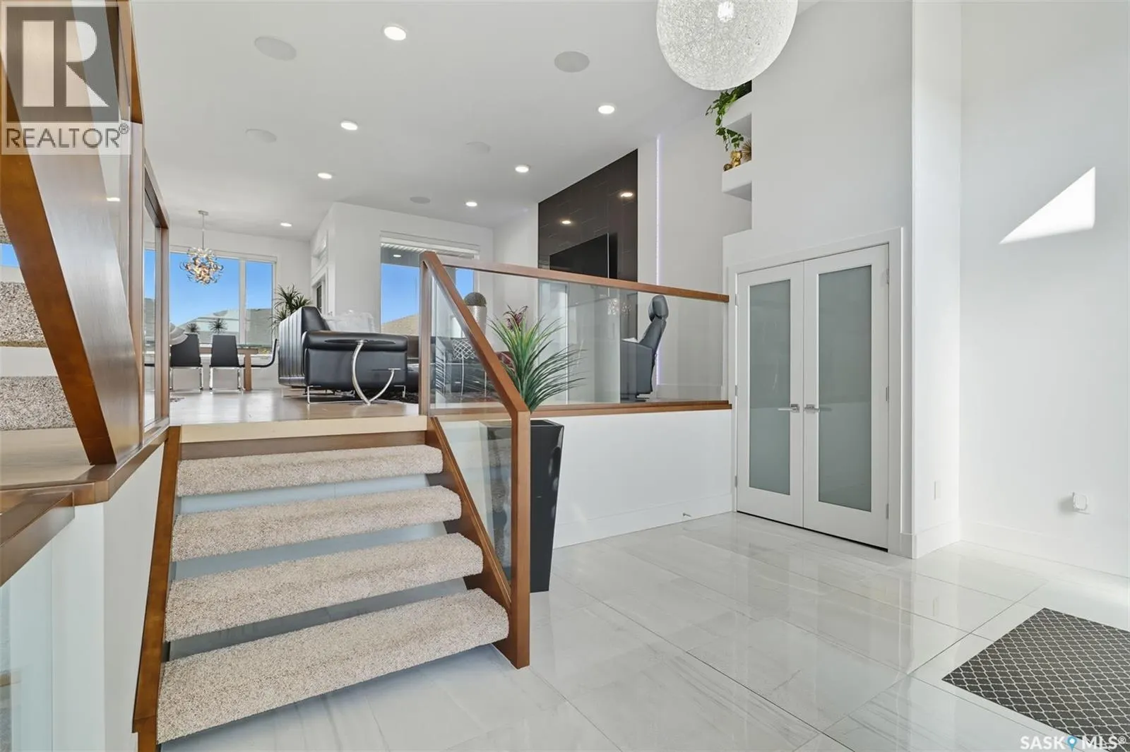 125 Gillies BAY