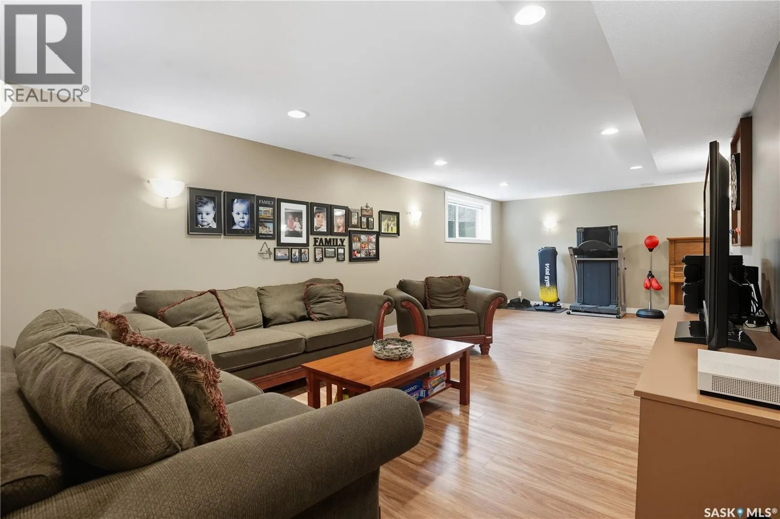 35 Dawn ROAD