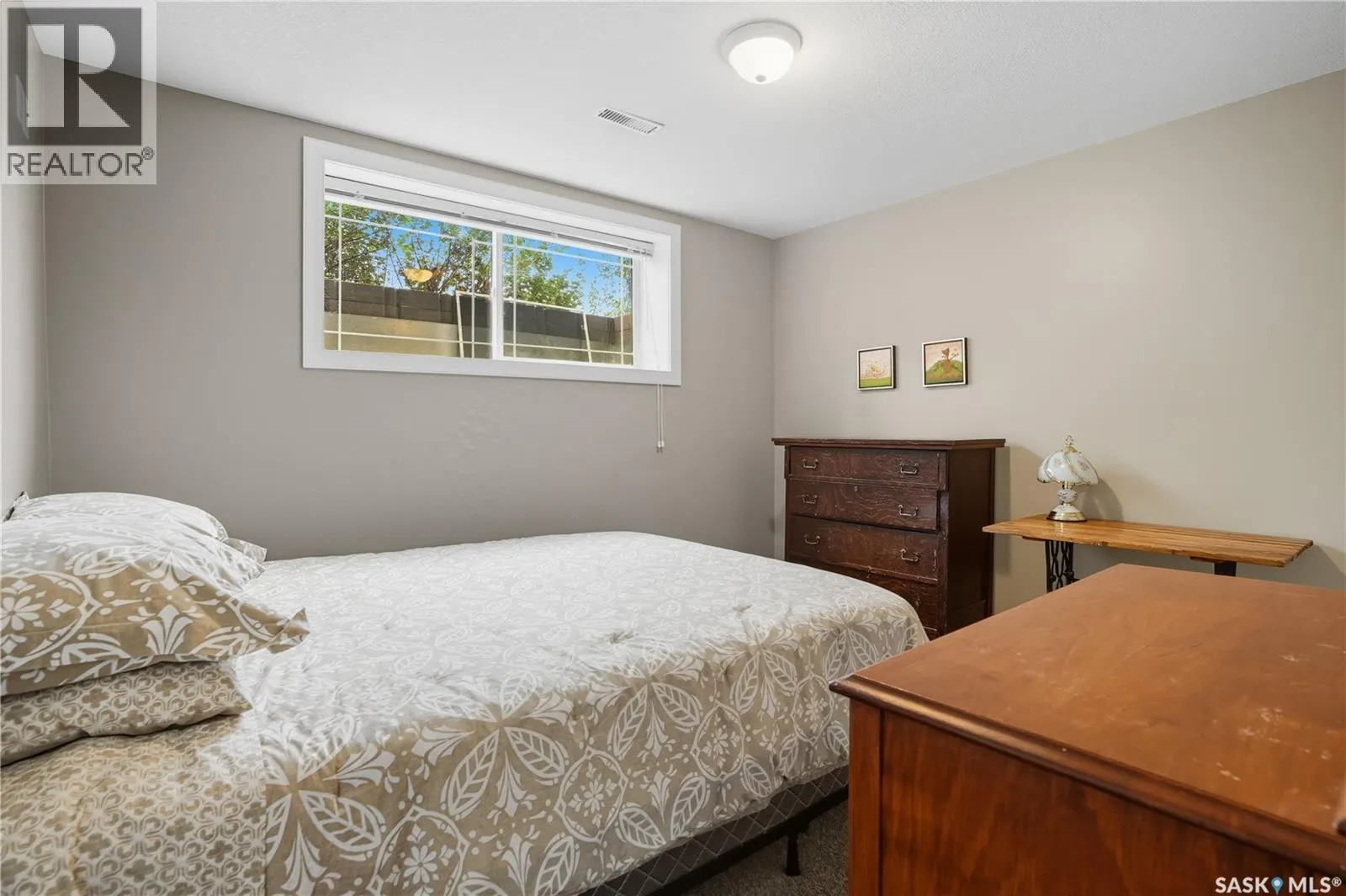 35 Dawn ROAD