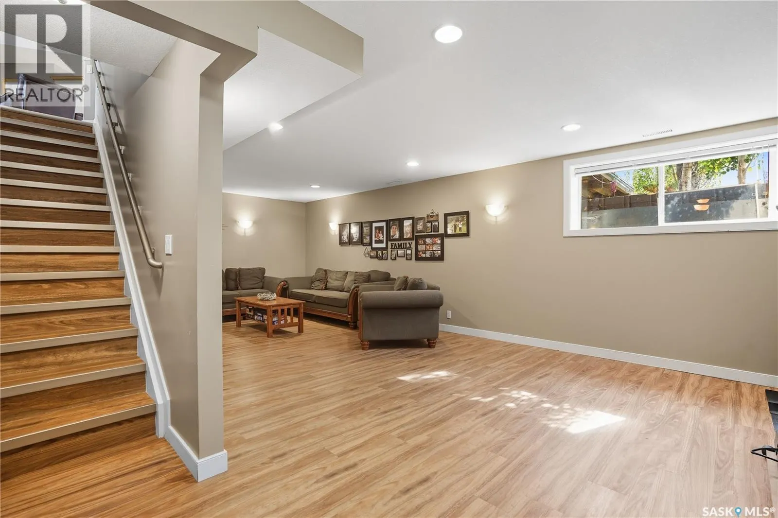 35 Dawn ROAD