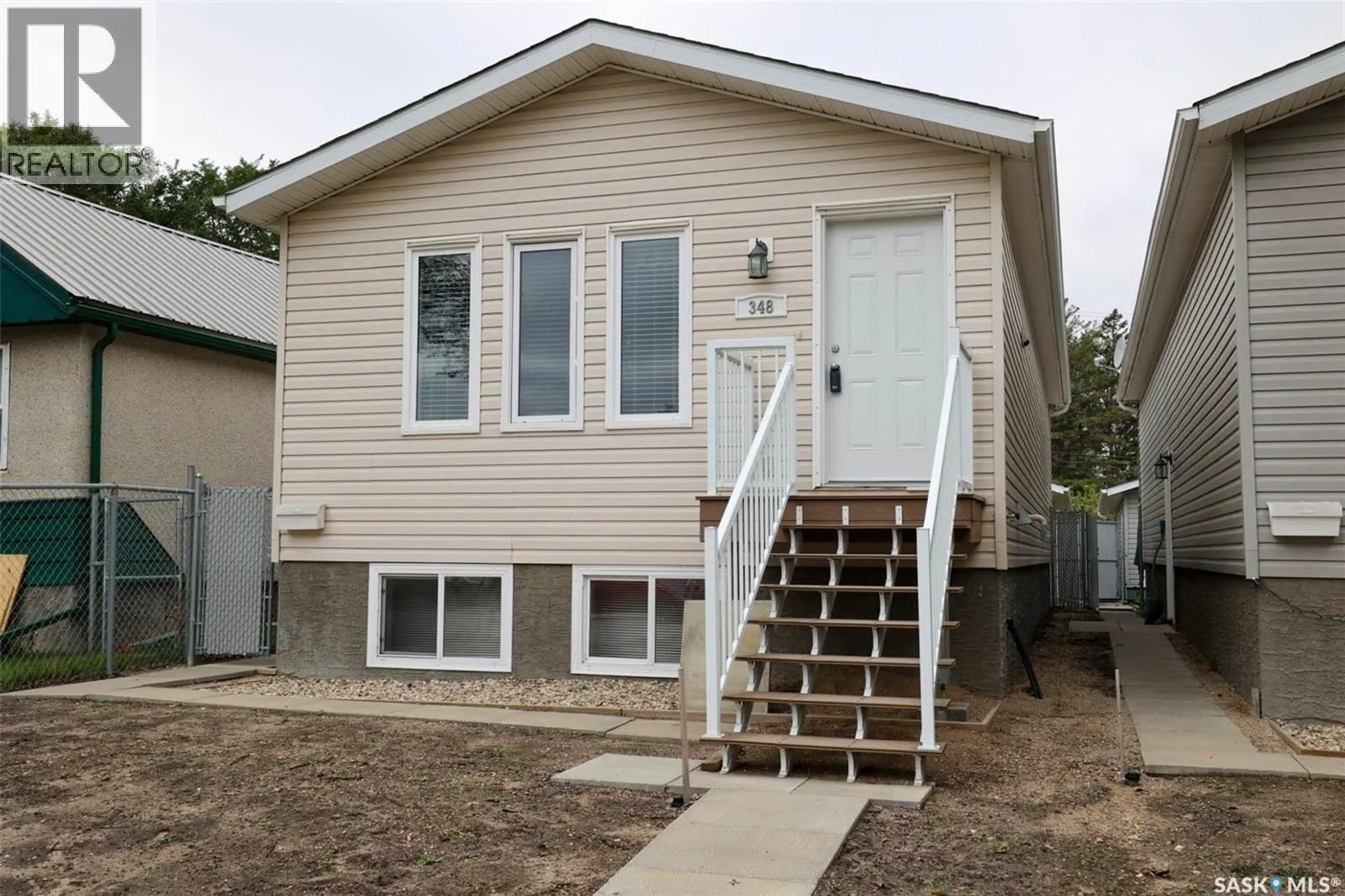 348 Robinson STREET