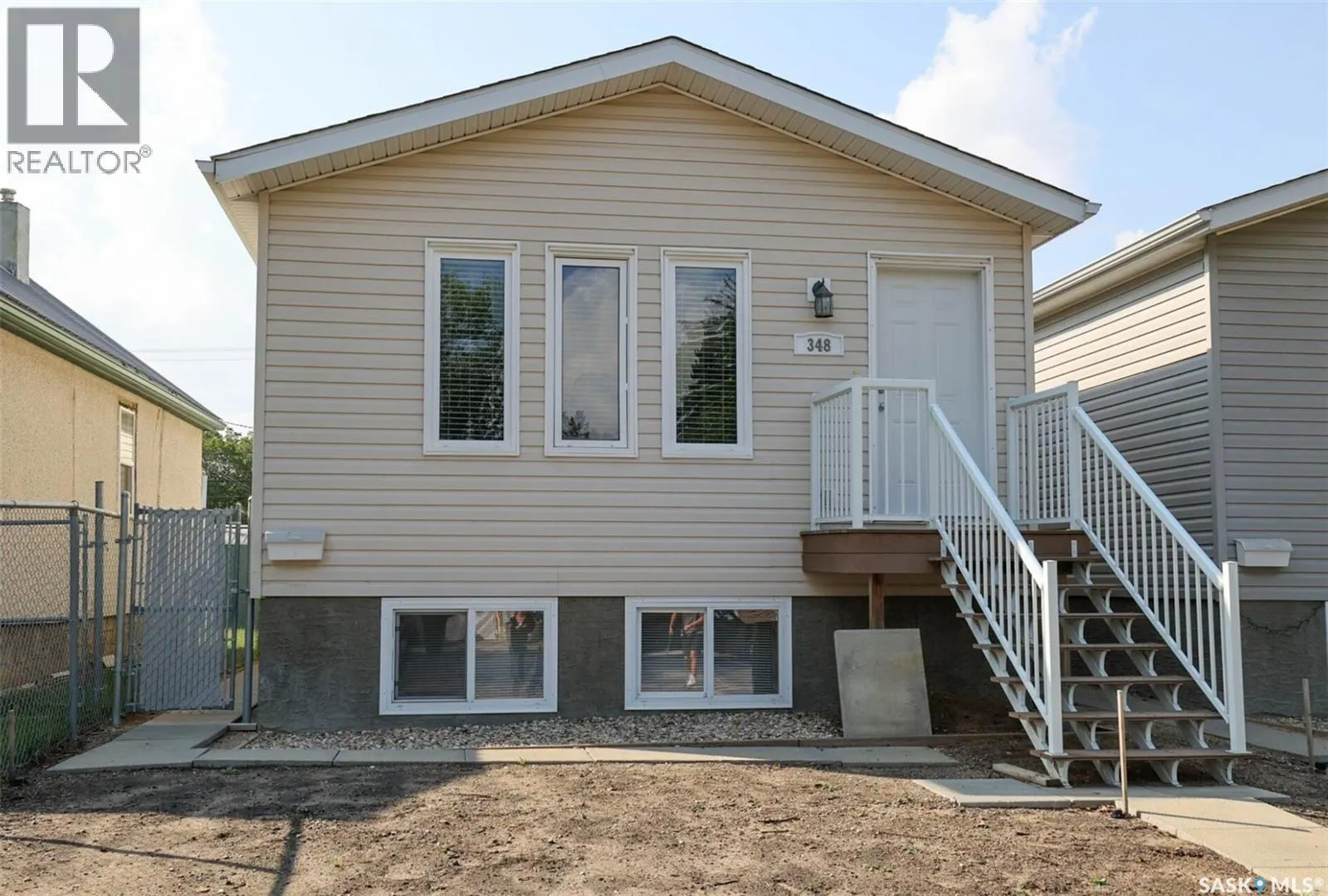 348 Robinson STREET