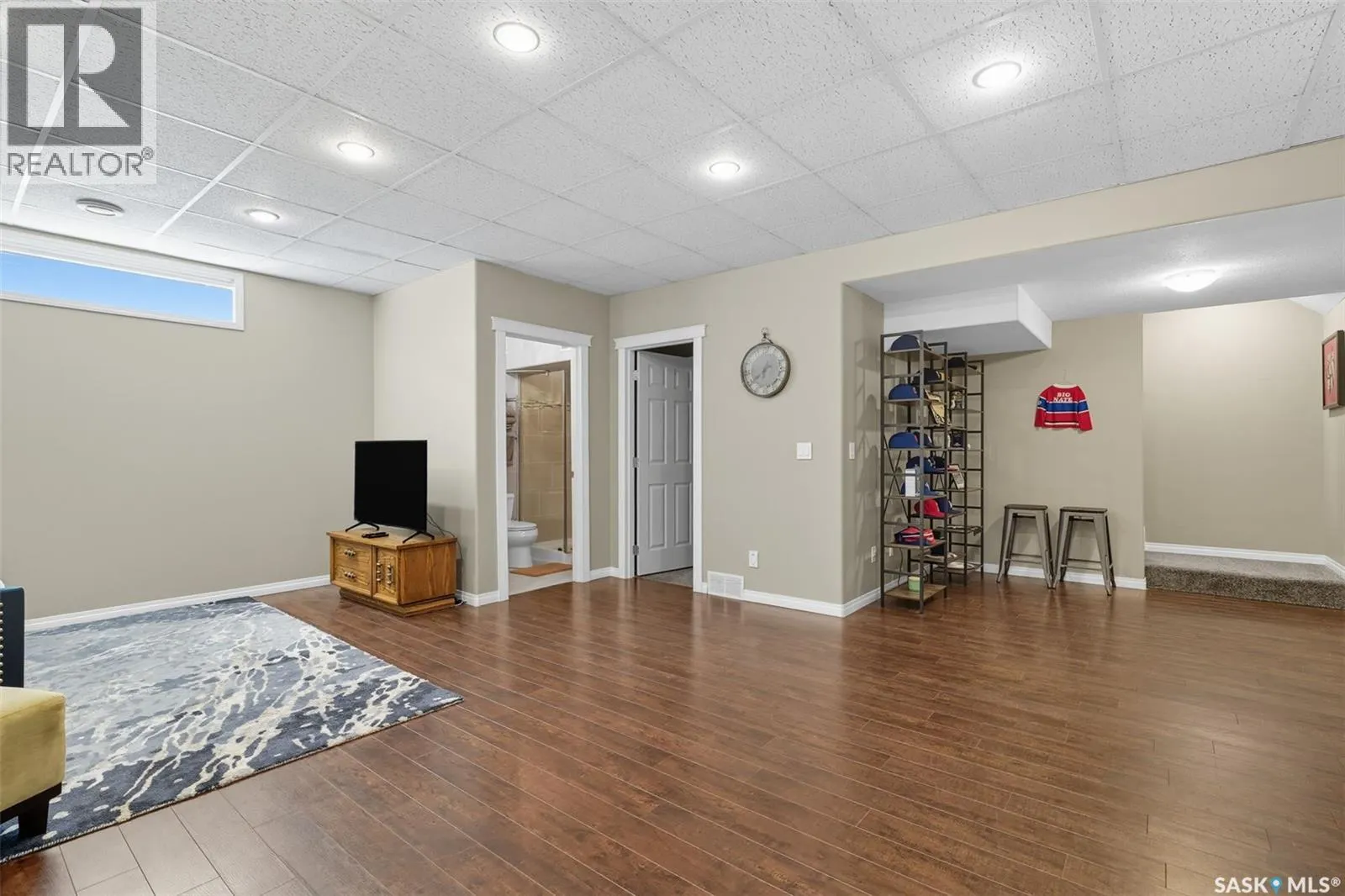 206 Martin CRESCENT