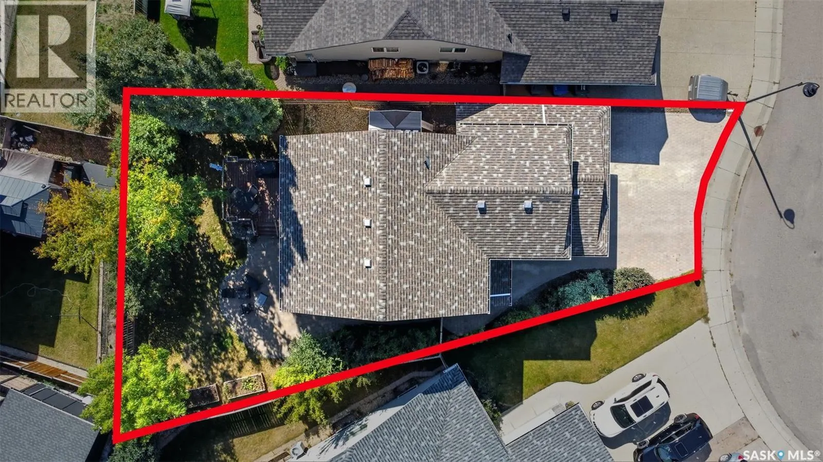 206 Martin CRESCENT