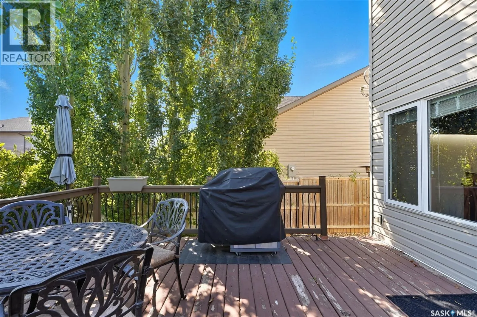 206 Martin CRESCENT