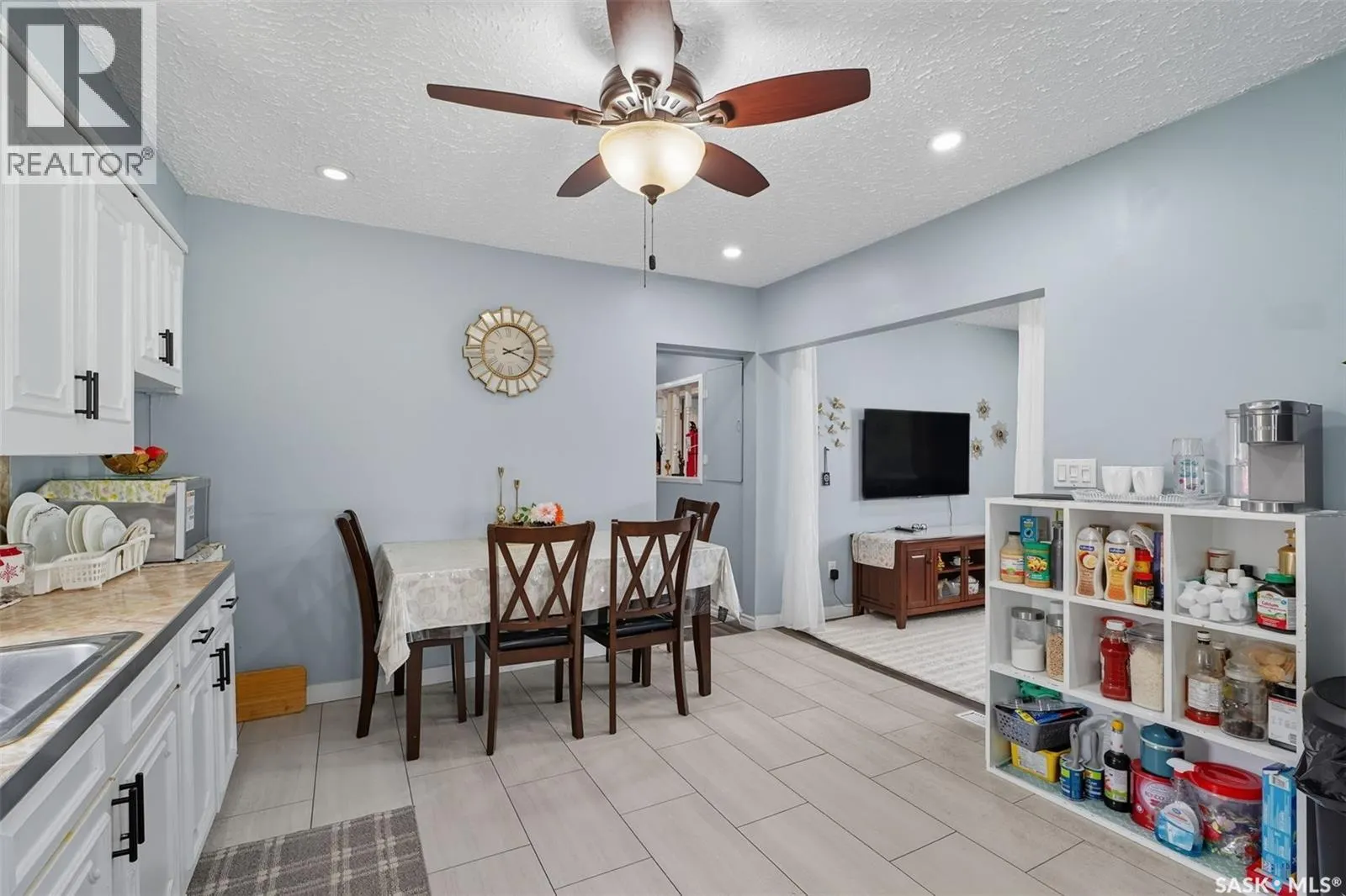 2123 20th STREET W