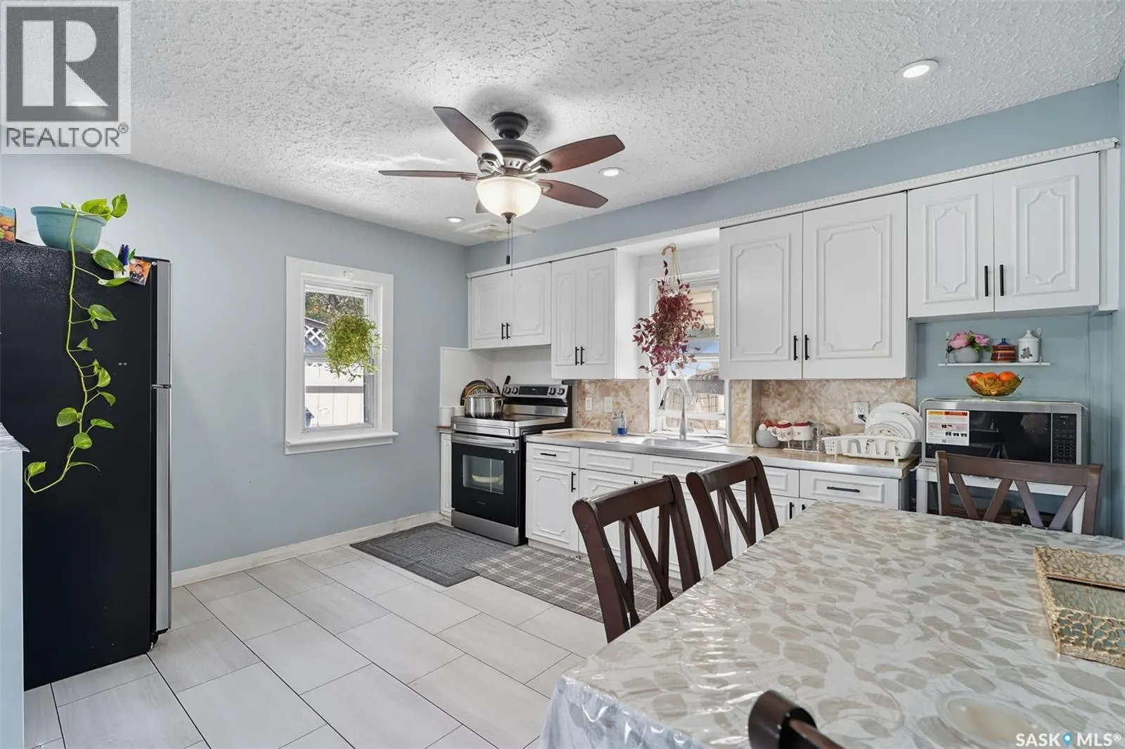 2123 20th STREET W