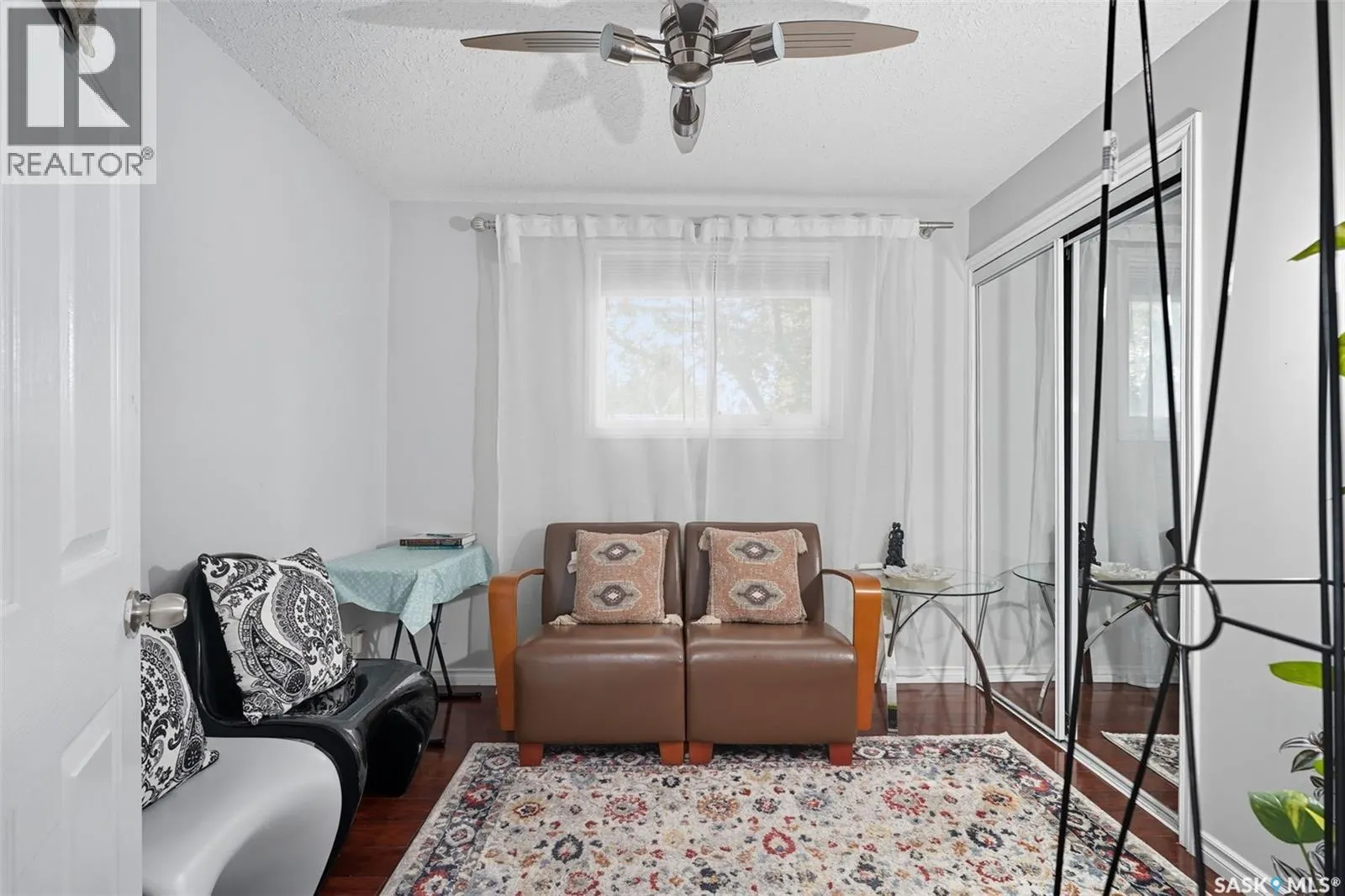 2123 20th STREET W