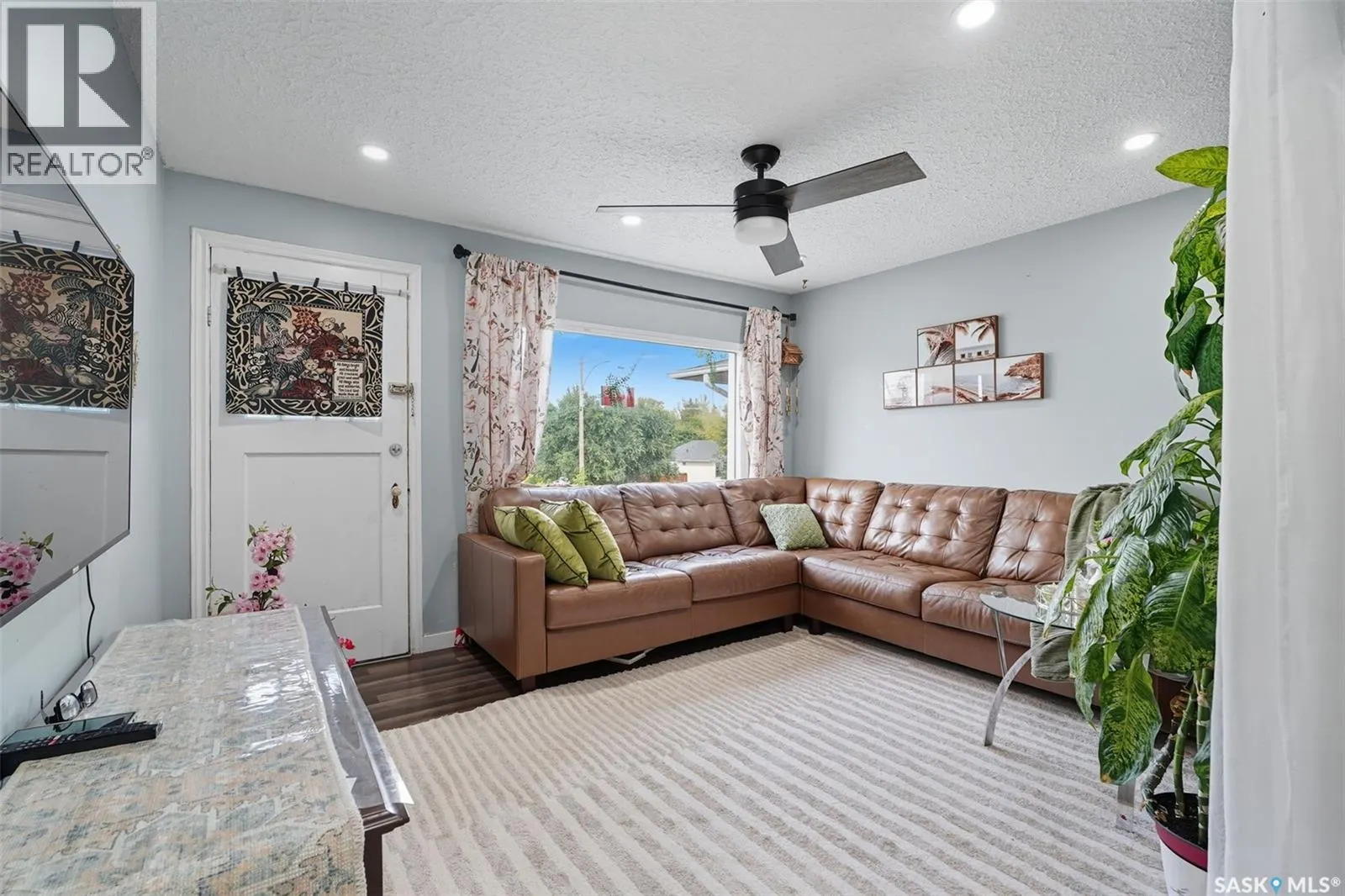 2123 20th STREET W