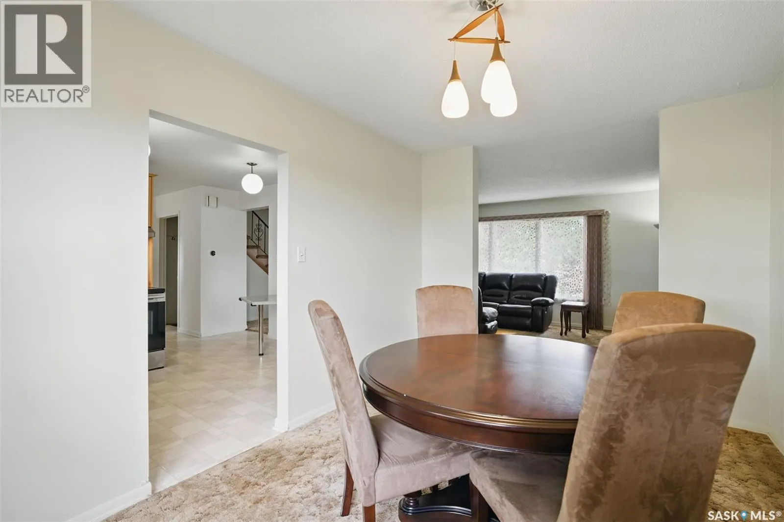 118 EAST DRIVE