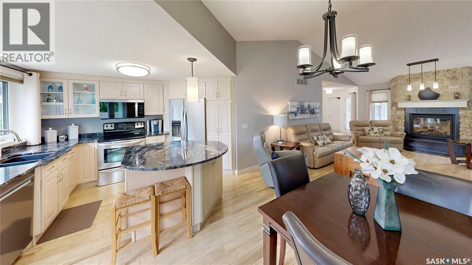 2842 AUDETTE BAY E