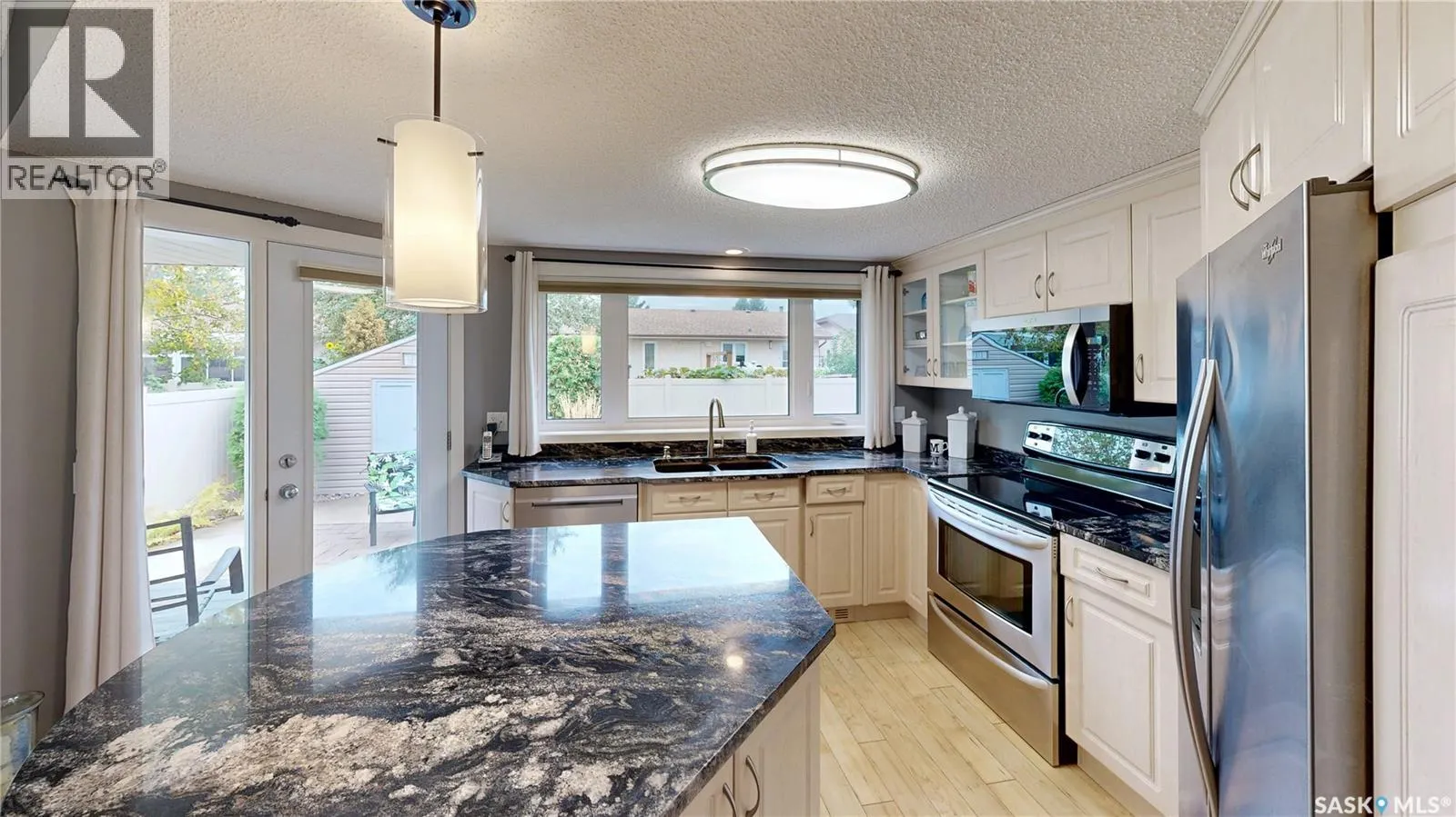 2842 AUDETTE BAY E