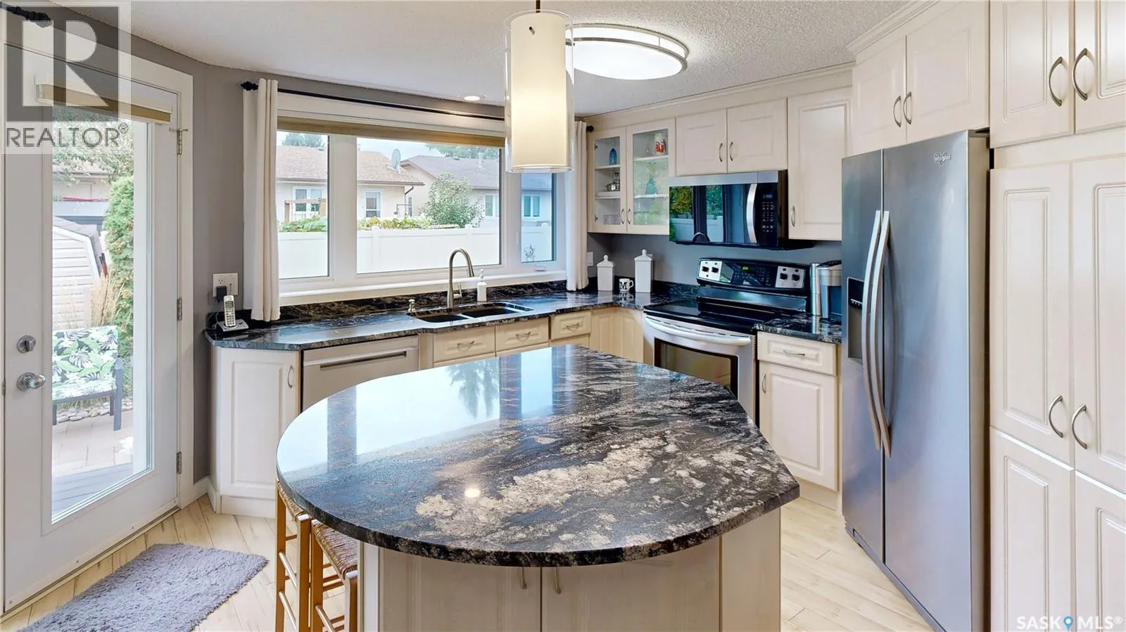 2842 AUDETTE BAY E