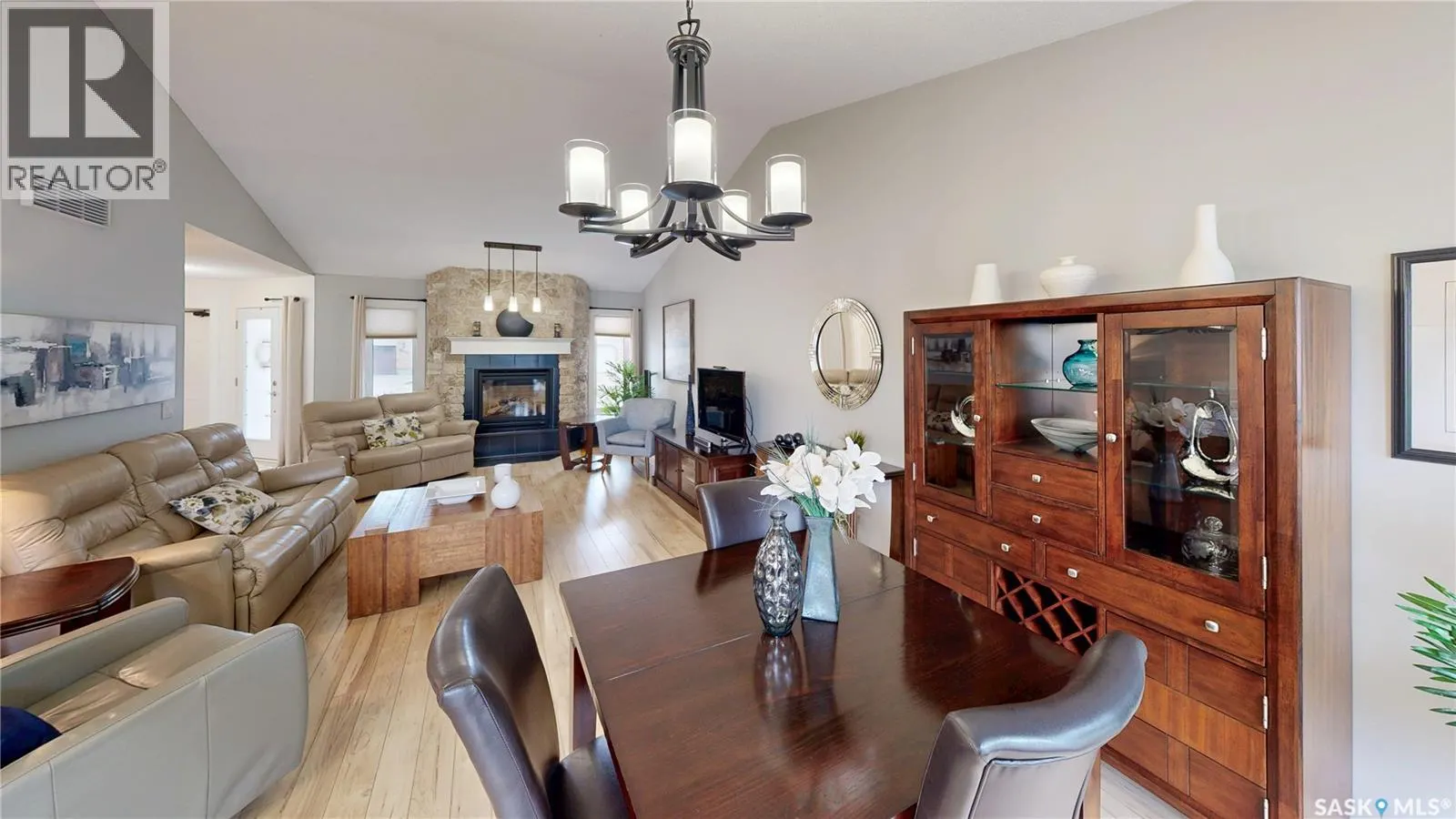 2842 AUDETTE BAY E
