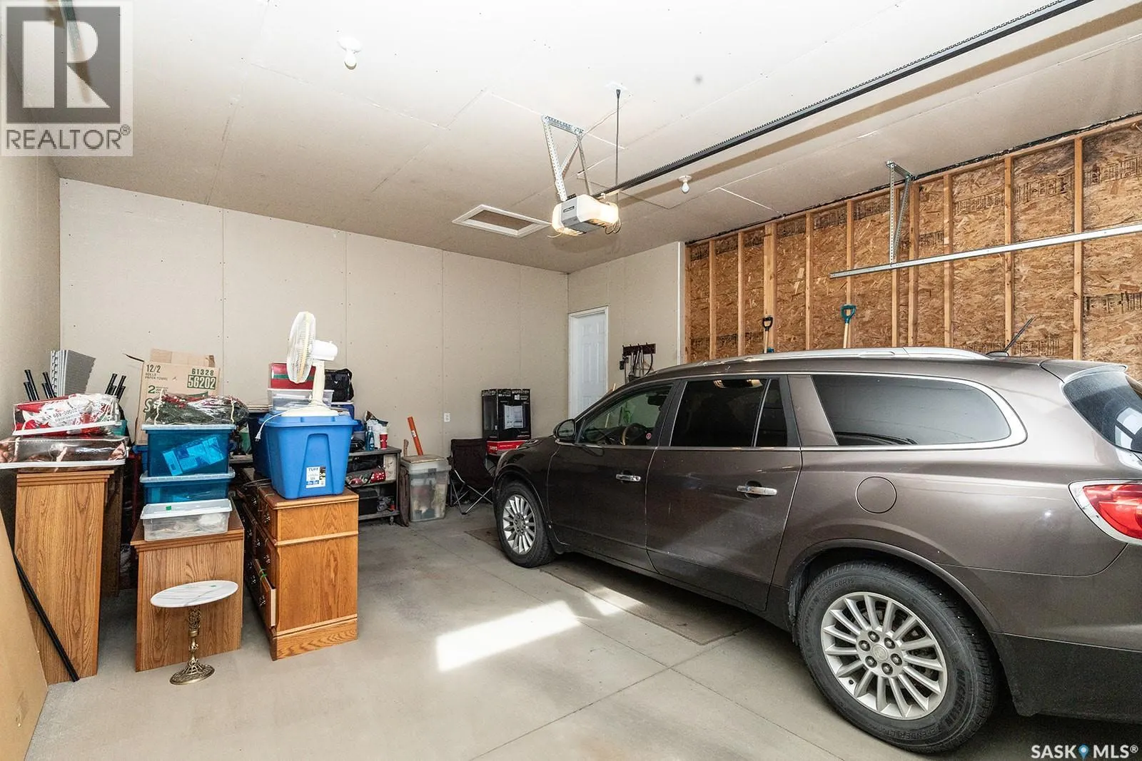 2 3214 11th STREET W