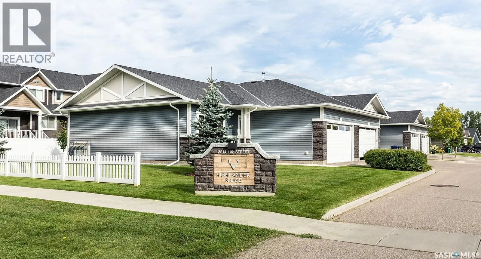 2 3214 11th STREET W