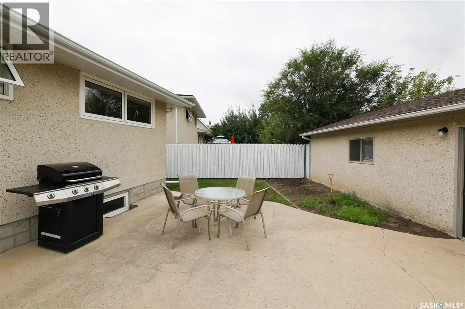 50 Selby CRESCENT