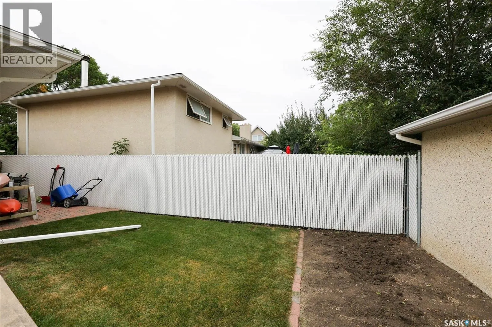 50 Selby CRESCENT