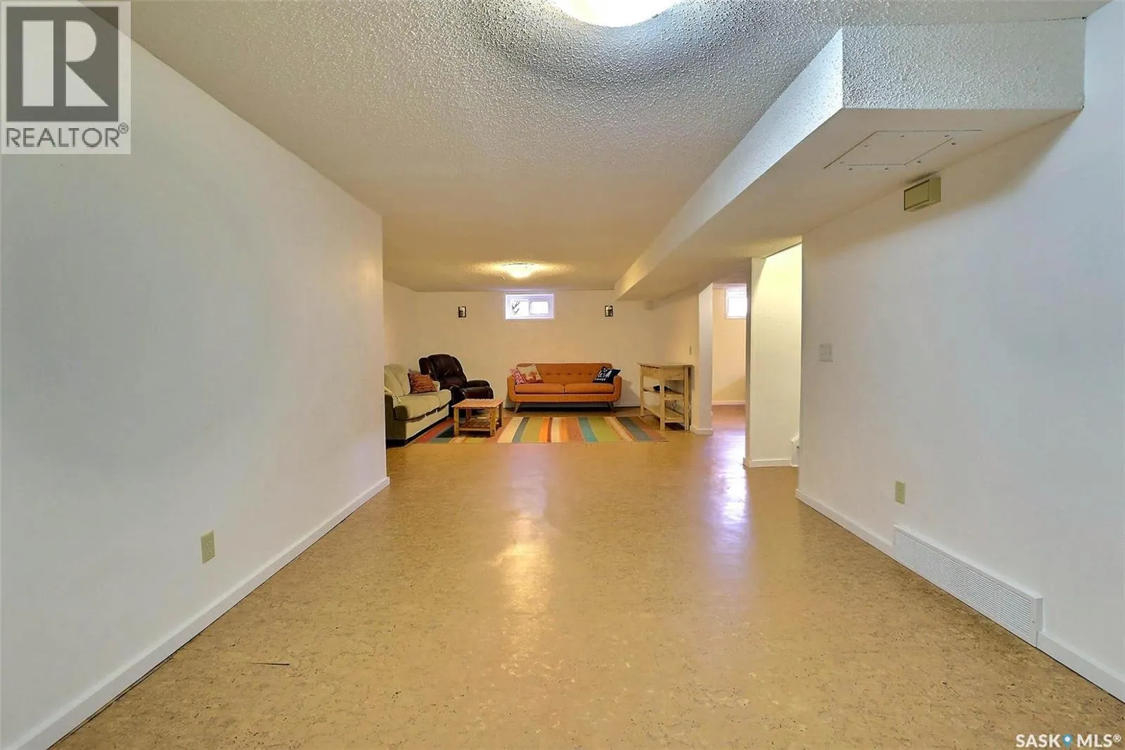 50 Selby CRESCENT