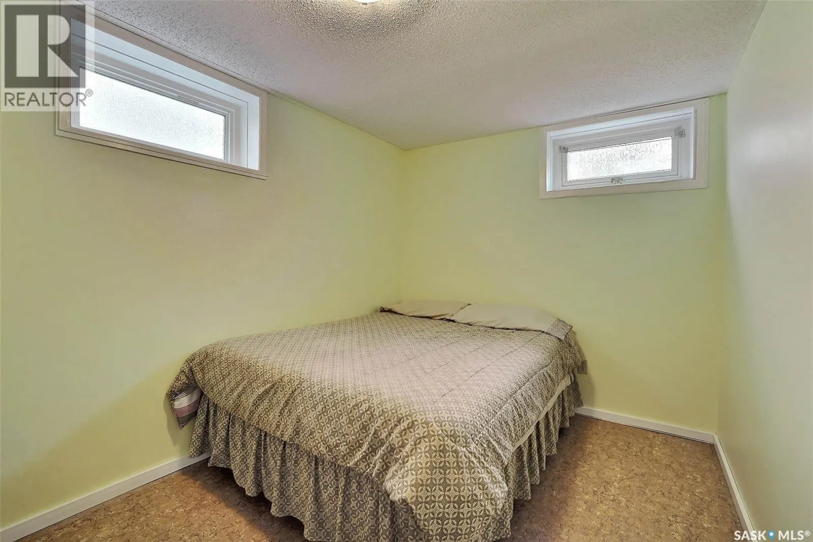 50 Selby CRESCENT