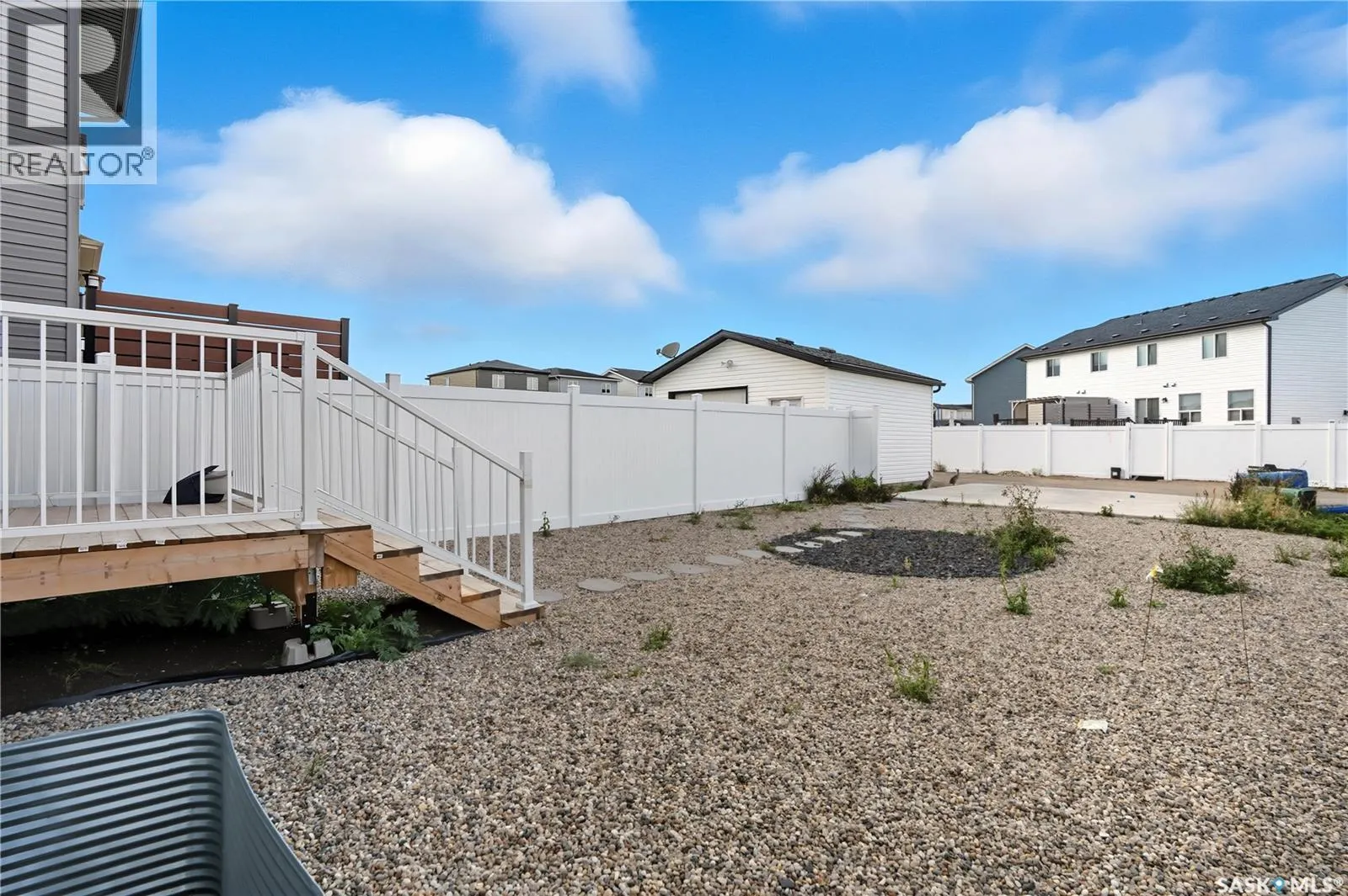 4536 Buckingham DRIVE E